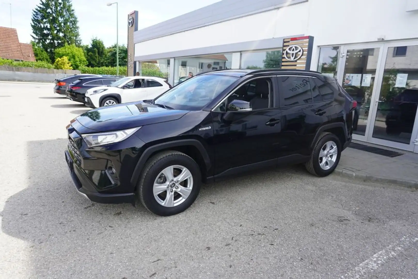Toyota RAV 4 2,5 Hybrid Active 2WD Aut. Schwarz - 2