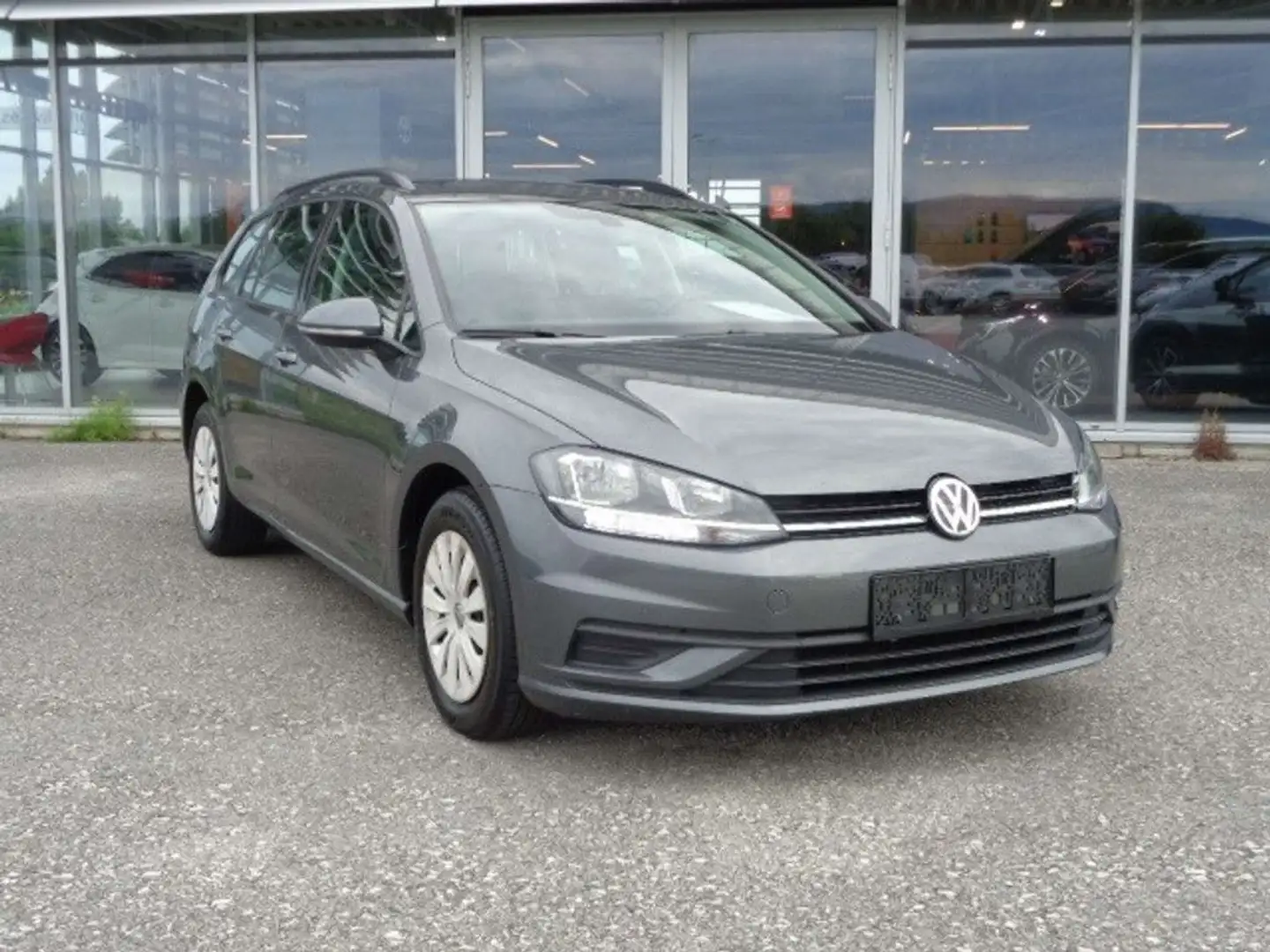 Volkswagen Golf 1,6 TDI SCR Grau - 1