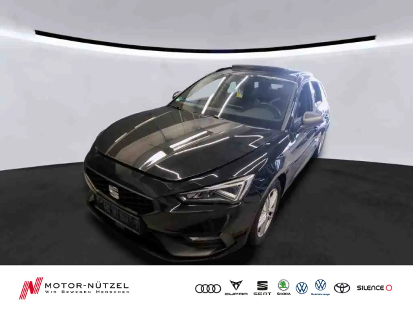 SEAT Leon ST 2.0 TDI DSG 4DRIVE FR-LINE LED+NAVI+PANO Schwarz - 1