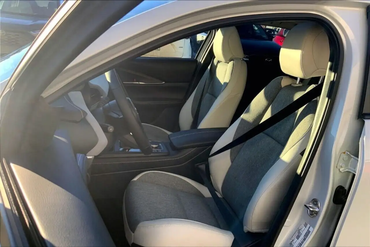 Mazda CX-30 снимка Mazda CX-30