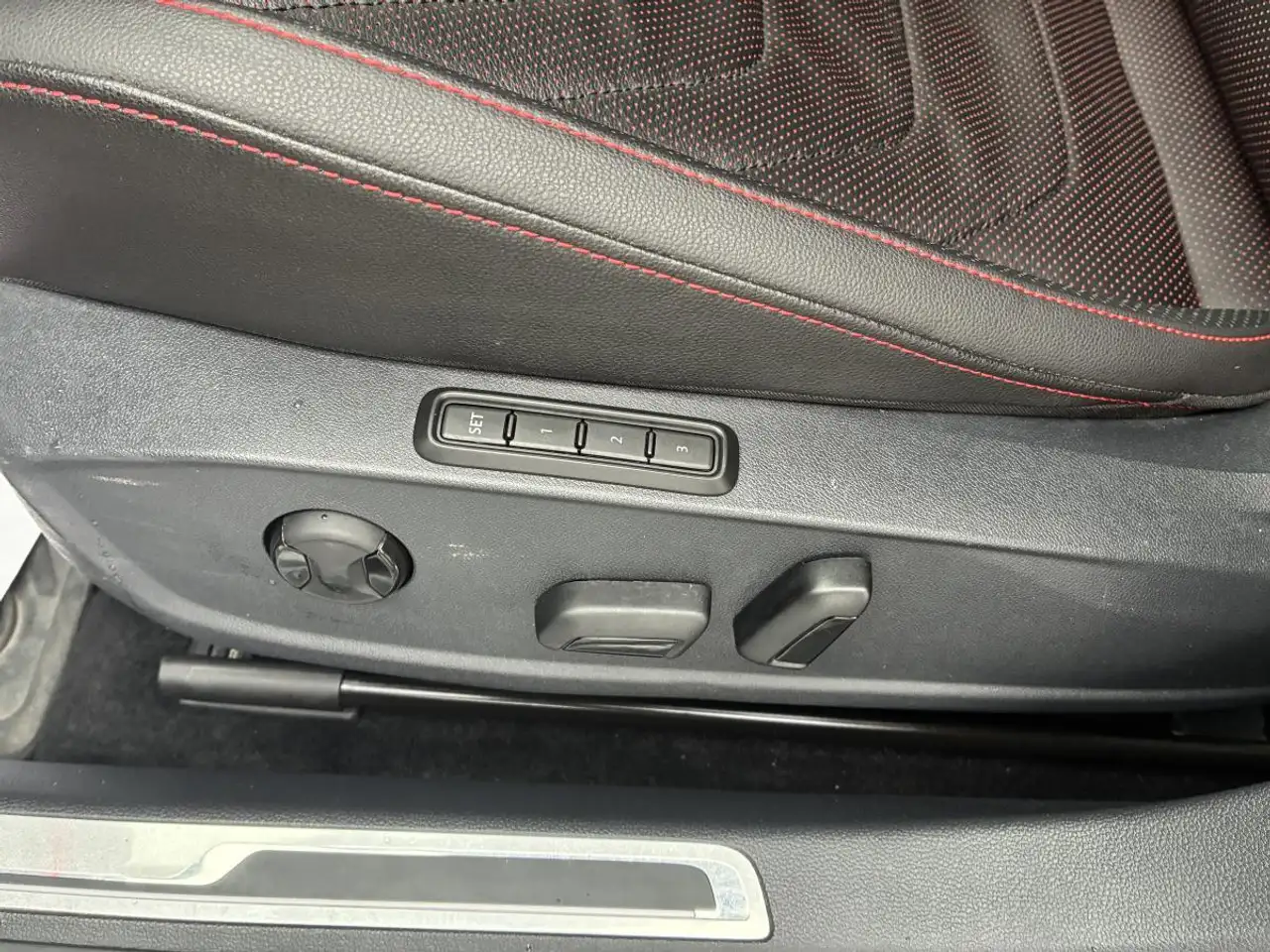 Volkswagen Jetta снимка Volkswagen Jetta