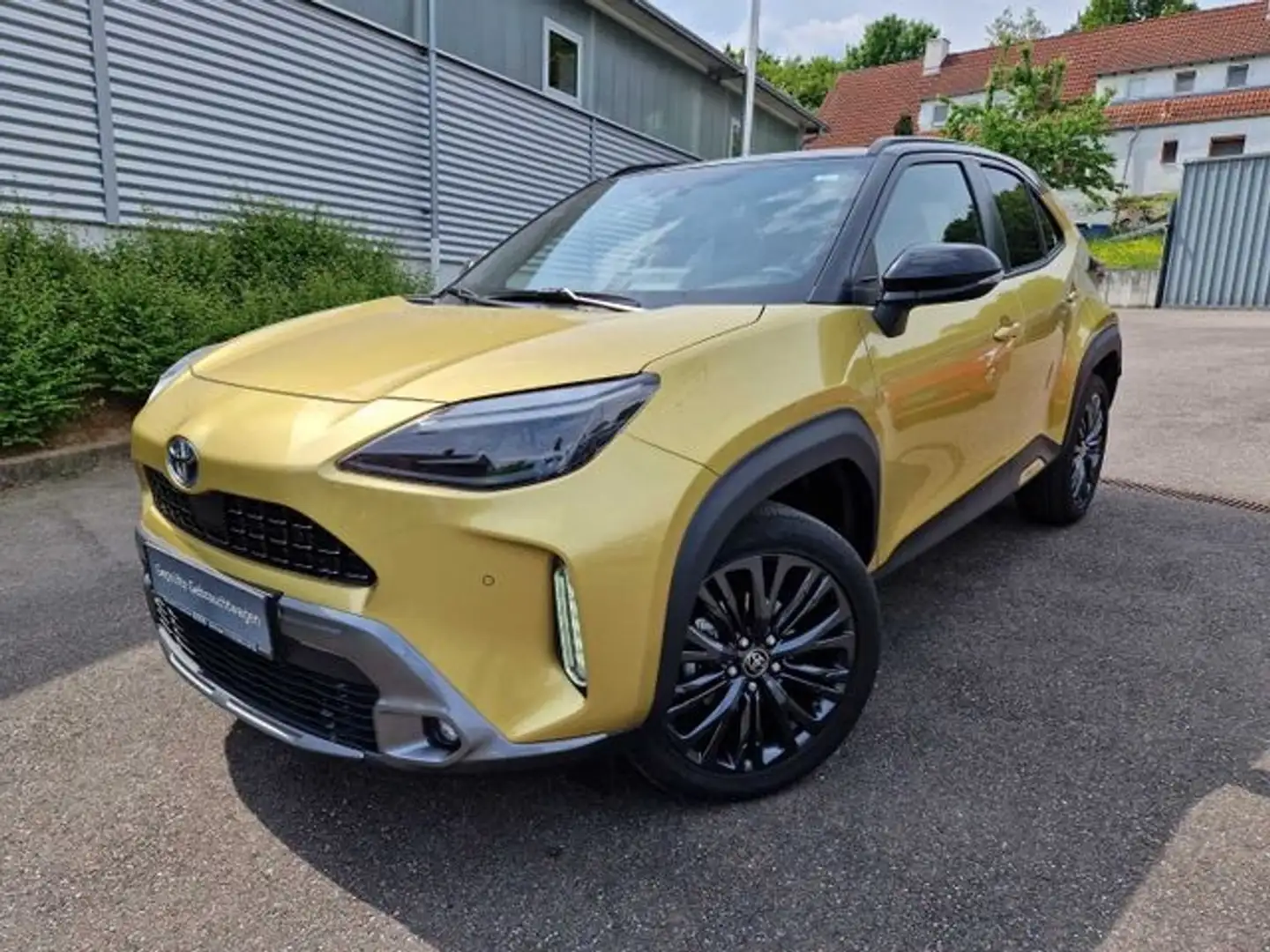 Toyota Yaris Cross Hybrid 1.5 VVT-i AWD-i Adventure Or - 1