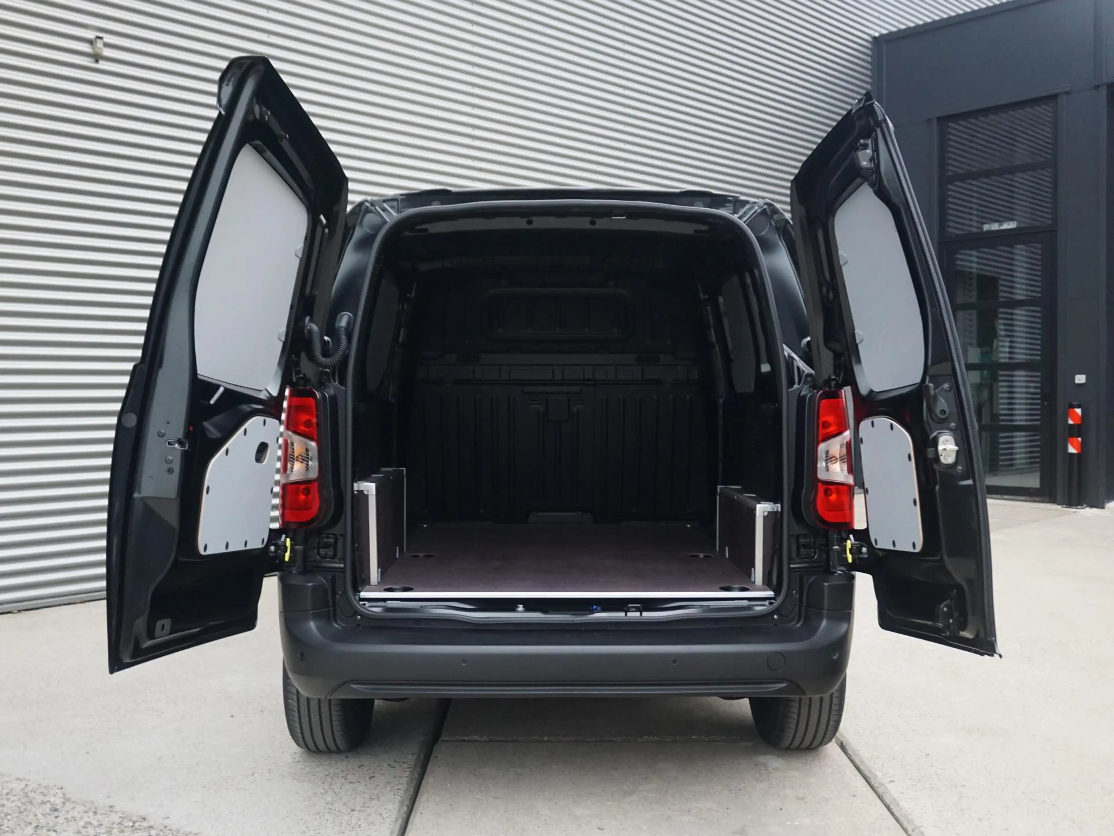 Opel Combo-e Electric L1 50kWh | 0% rente | camera | Apple Carp — photo 7