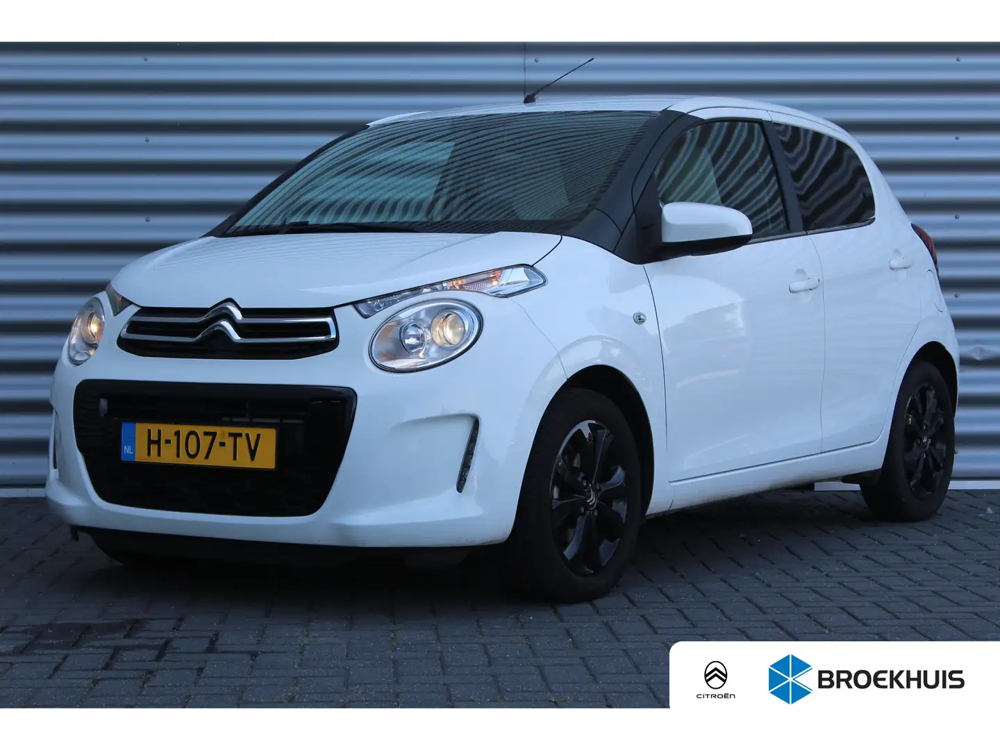 Citroen C1 Citroën 1.0 VTi 72PK SHINE / NAVI / CLIMA / LED / Wit - 1