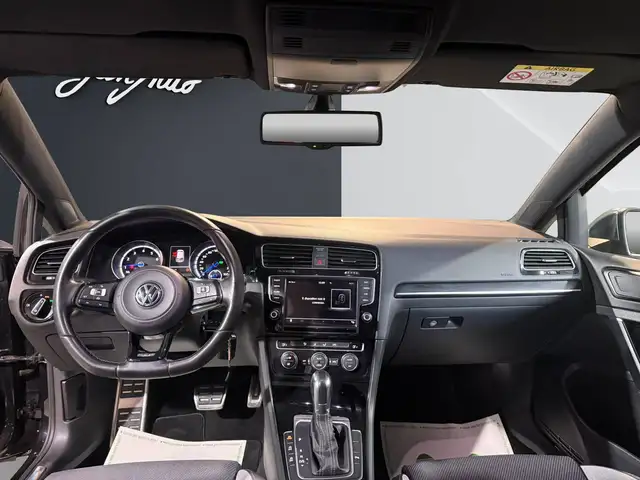 Volkswagen Golf view 7