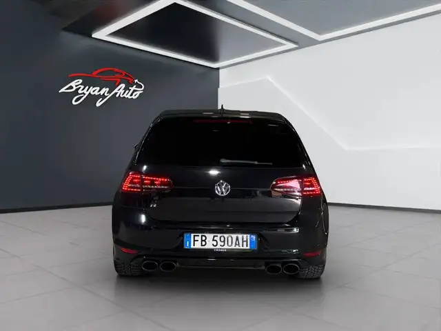 Volkswagen Golf view 3