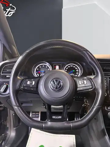 Volkswagen Golf view 9