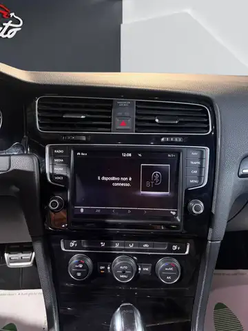 Volkswagen Golf view 11