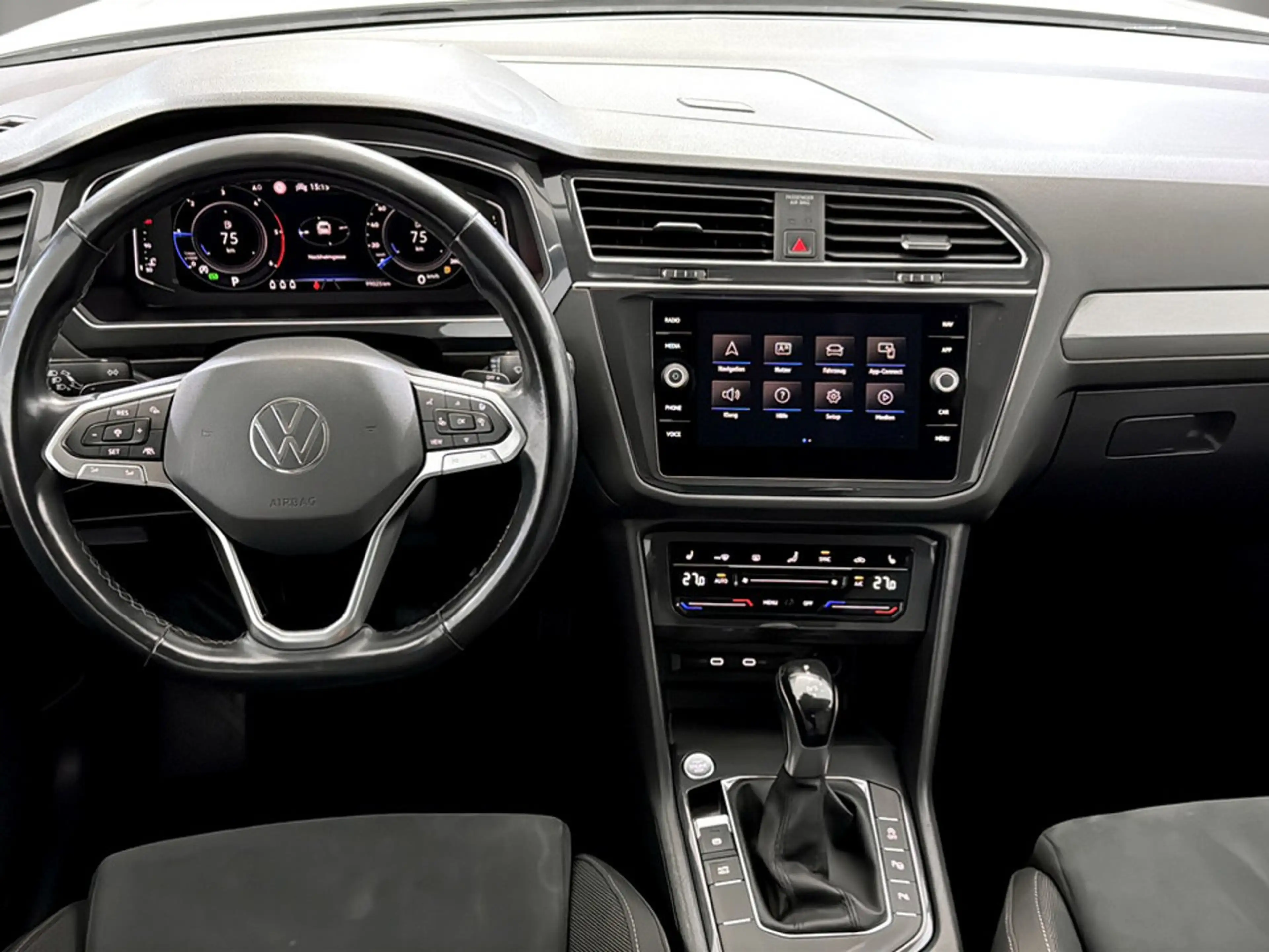 Volkswagen Tiguan Allspace Life TDI DSG — photo 12