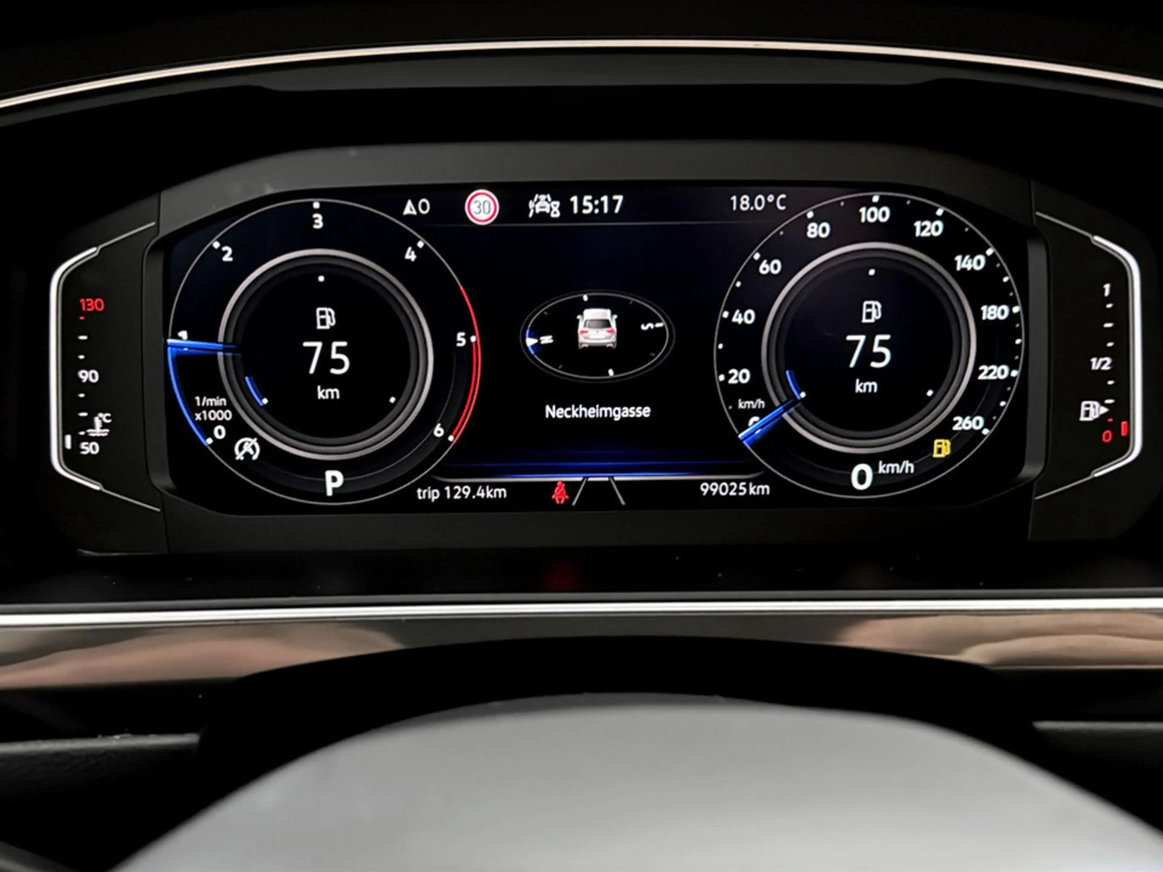 Volkswagen Tiguan Allspace Life TDI DSG — photo 18