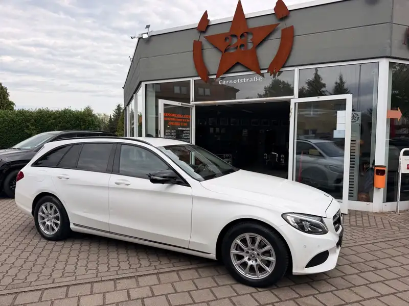 MERCEDES-BENZ Clasa C