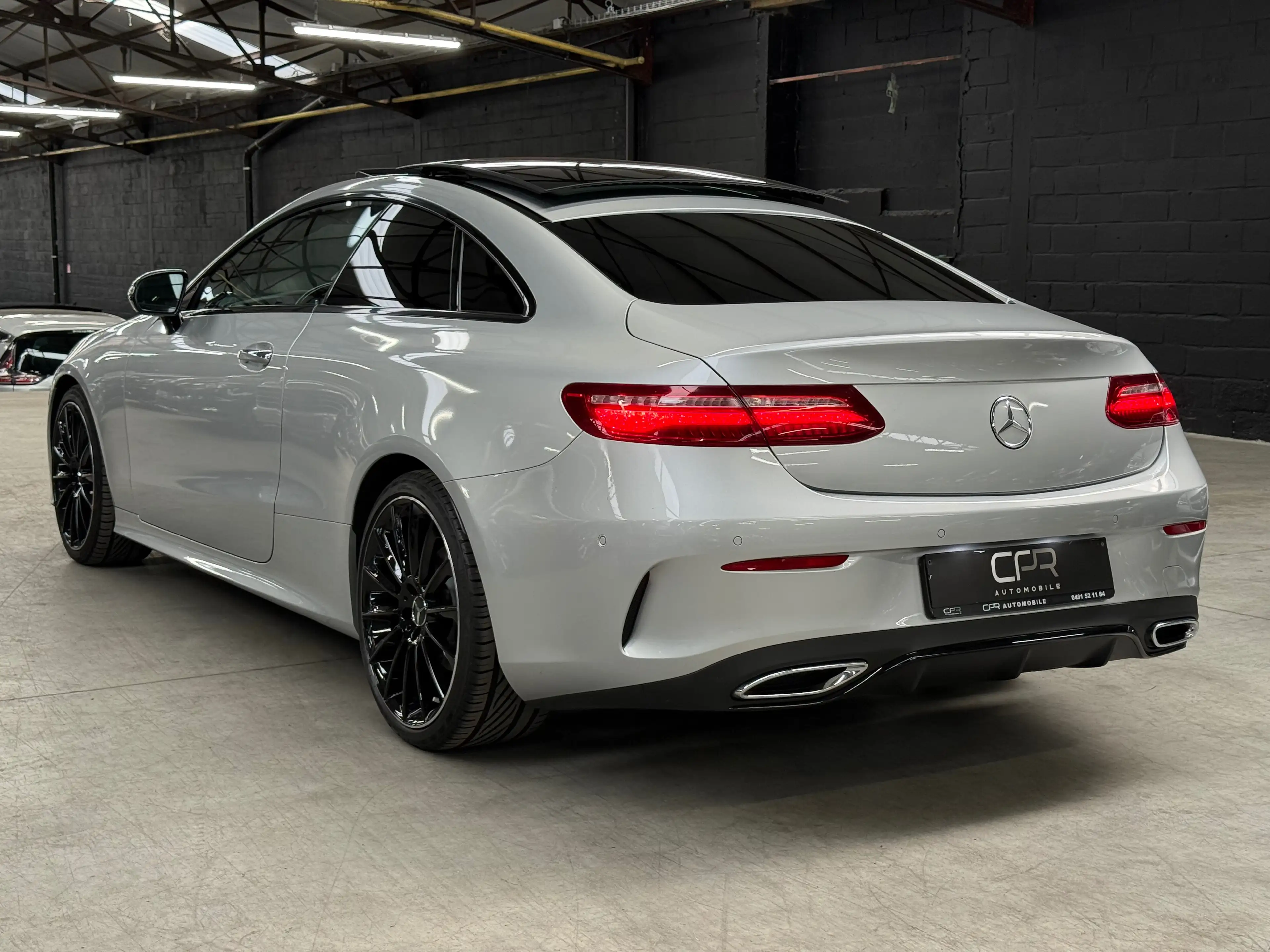 Mercedes-Benz E 220 d * PACK AMG * PANO * BURMESTER * CAMERA 360 * KEYLESS * CARNET * GARANTIE — photo 6