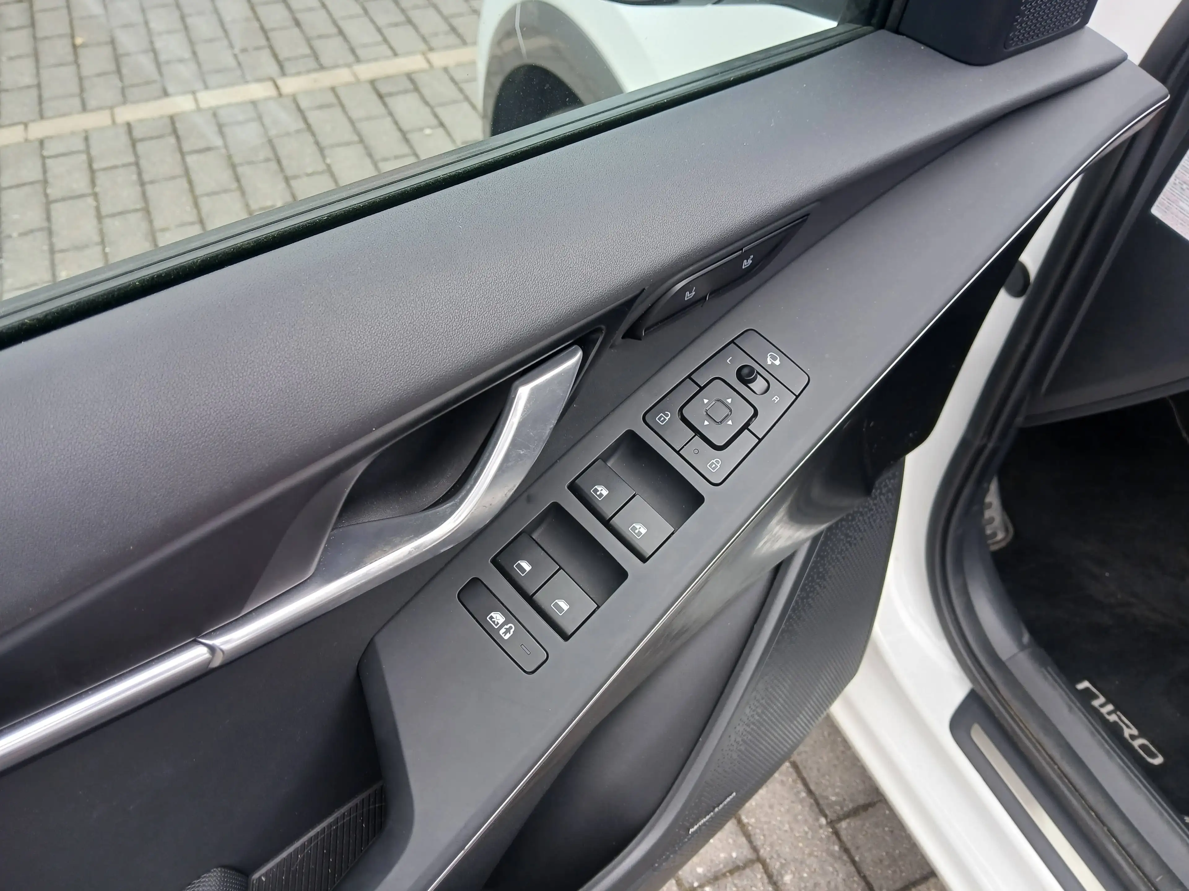 Kia e-Niro 64.8 kWh Pace — photo 10