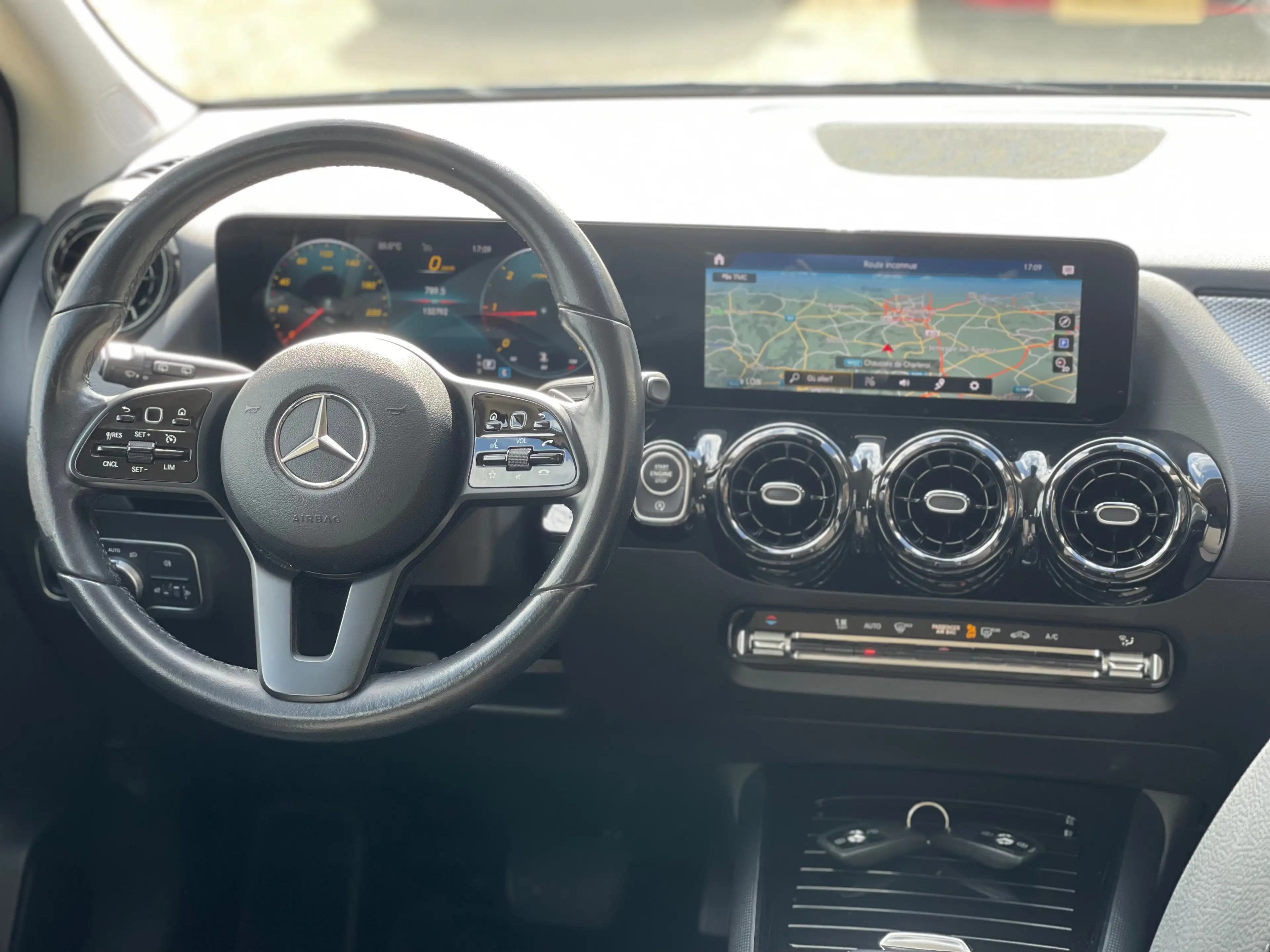 Mercedes-Benz B 180 d Business Solution*BOITE AUTO*GARANTIE 1AN — photo 12