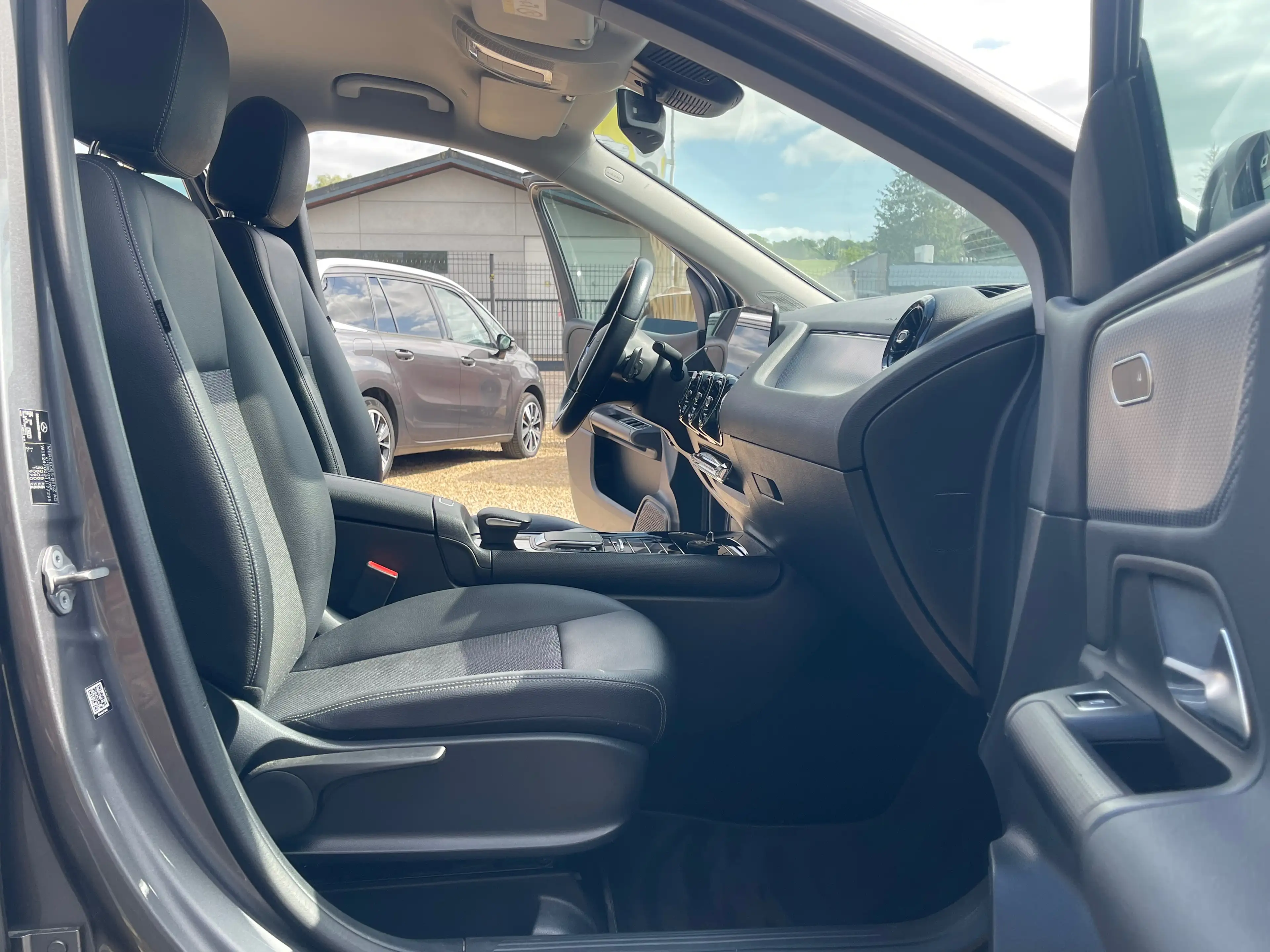 Mercedes-Benz B 180 d Business Solution*BOITE AUTO*GARANTIE 1AN — photo 11