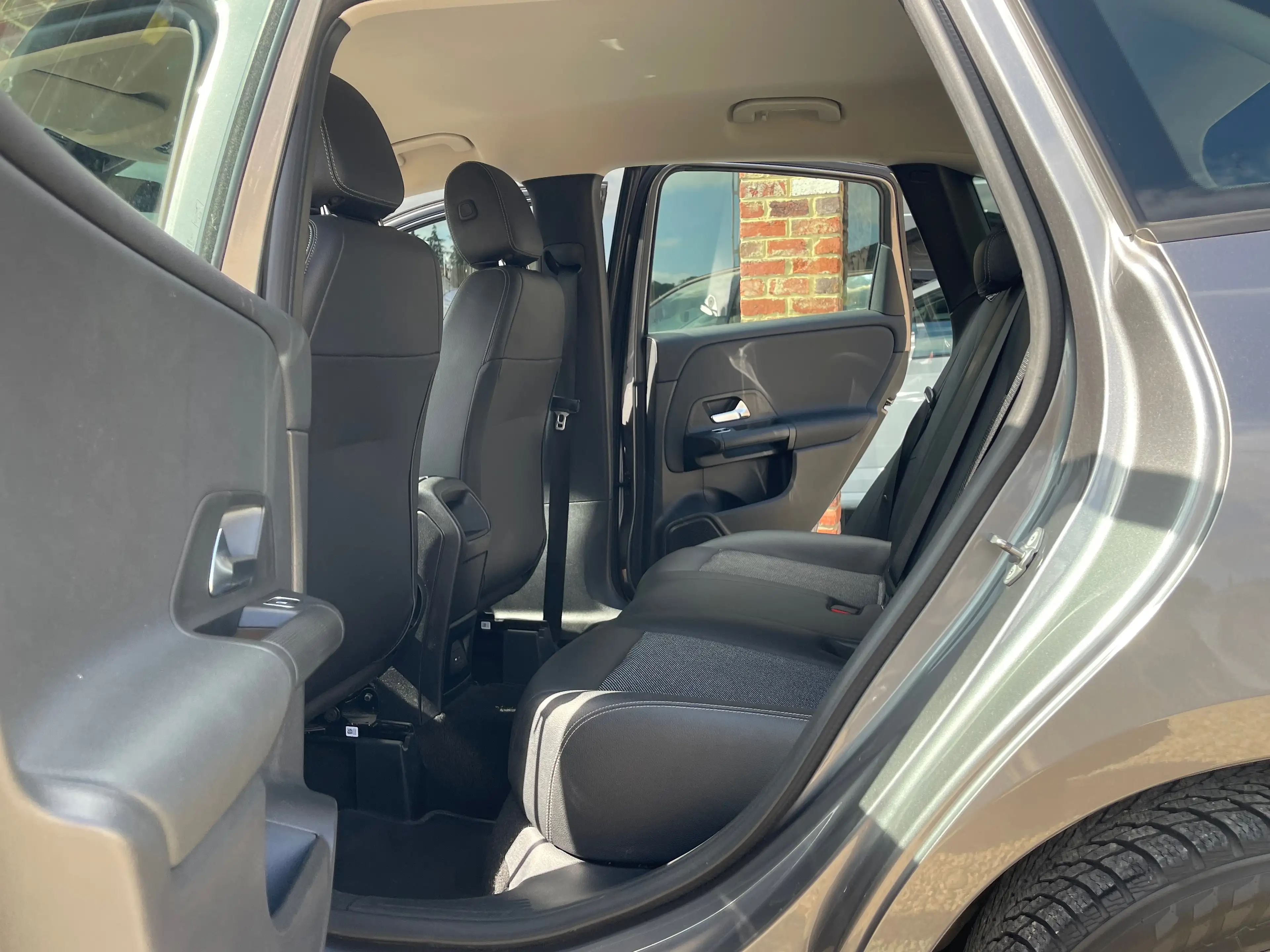 Mercedes-Benz B 180 d Business Solution*BOITE AUTO*GARANTIE 1AN — photo 9
