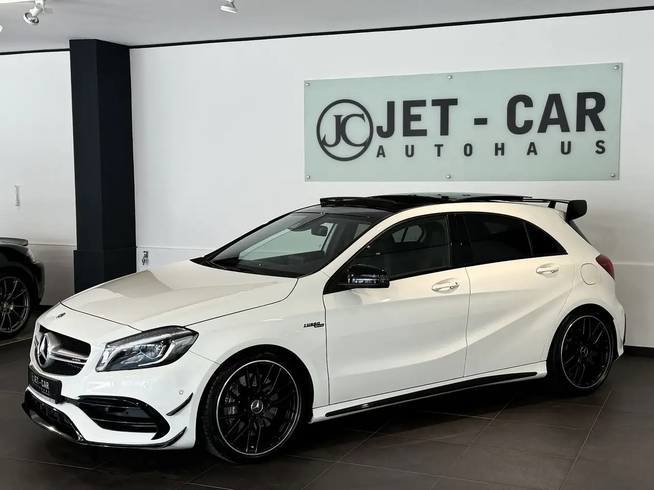 Mercedes-Benz A 45 AMG