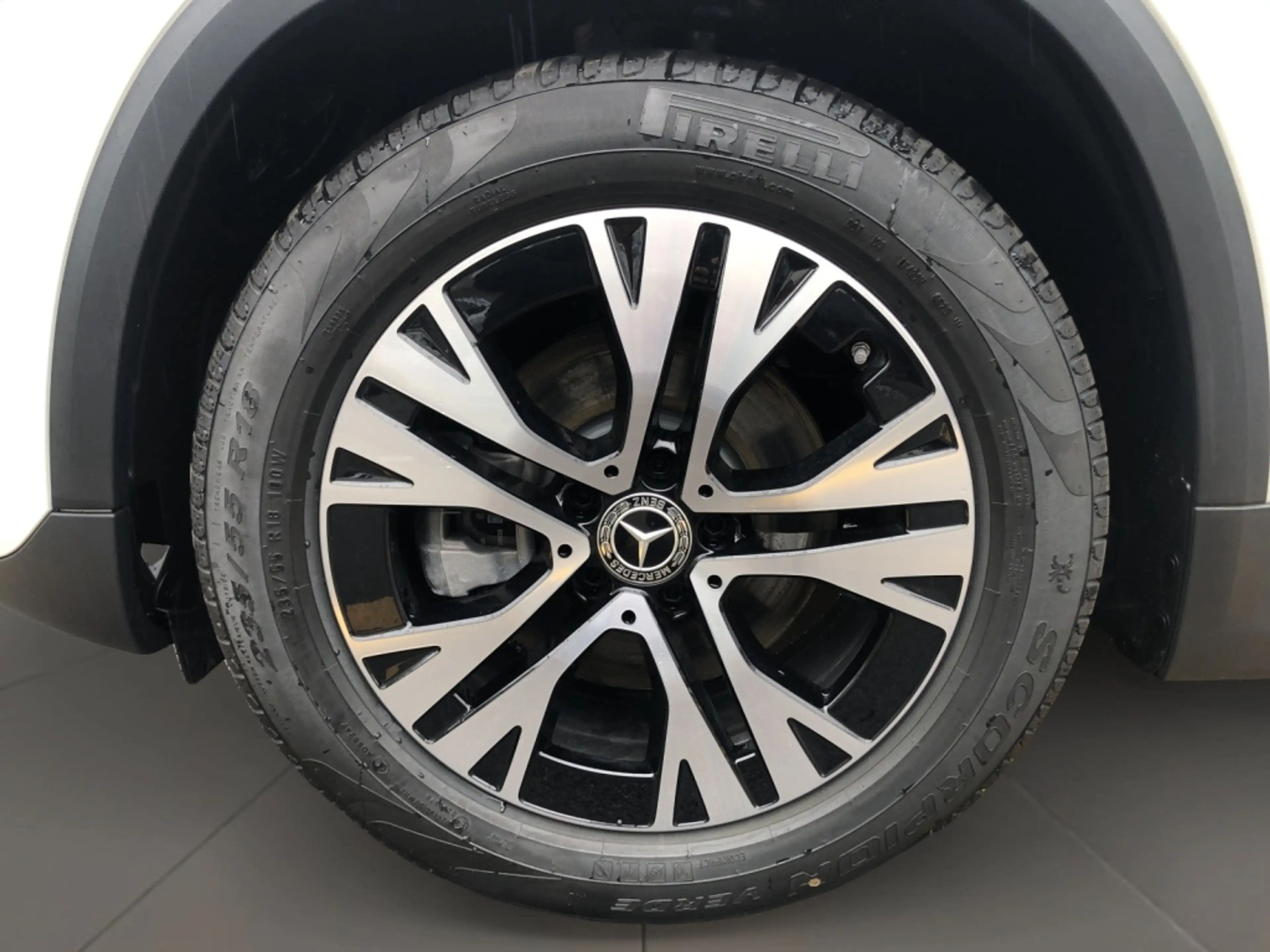 Mercedes-Benz GLA 200 MBUX+Progressive+MBeam+AHK+Wide+360+Cam — photo 8