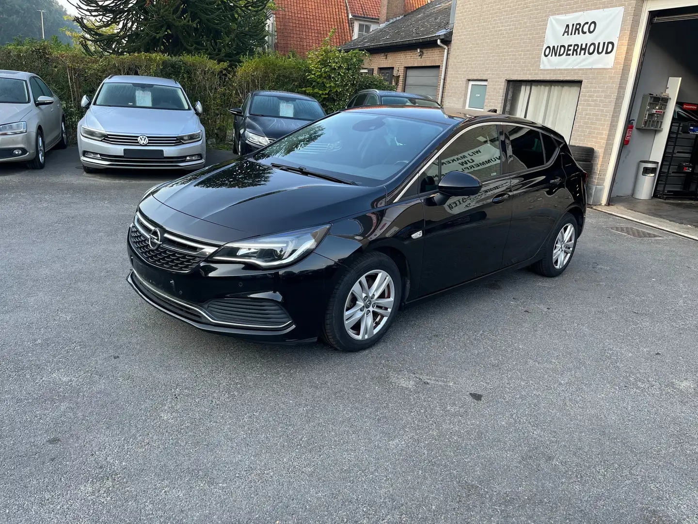 Opel Astra Astra 1.6 Turbo Start/Stop Innovation Noir - 1