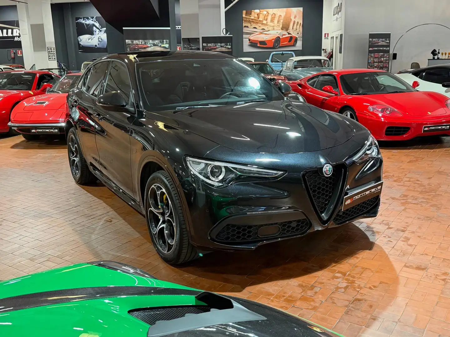 Alfa Romeo Stelvio 2.0 Turbo 280 CV AT8 Q4 Veloce Nero - 1