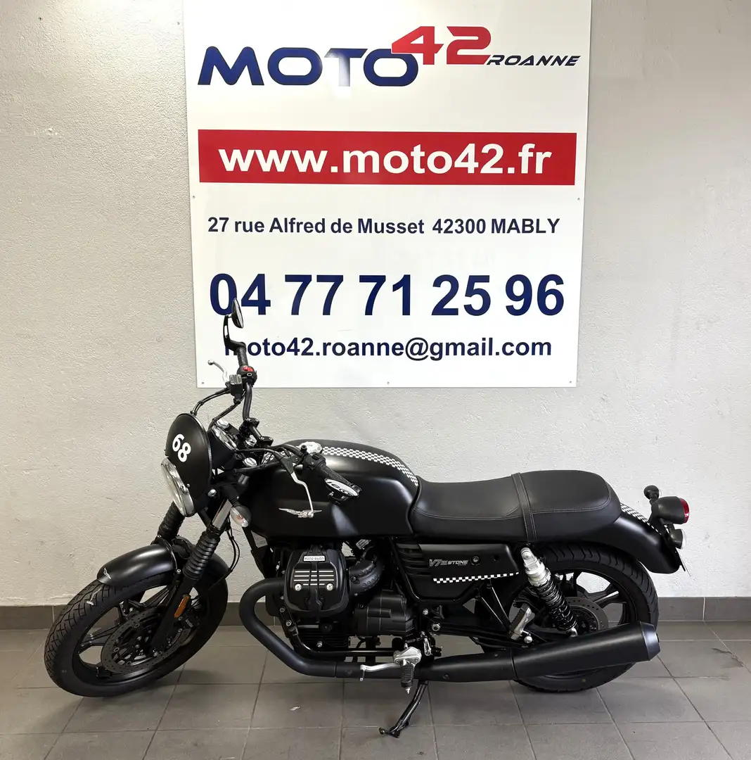 Moto Guzzi V 7 Czarny - 1