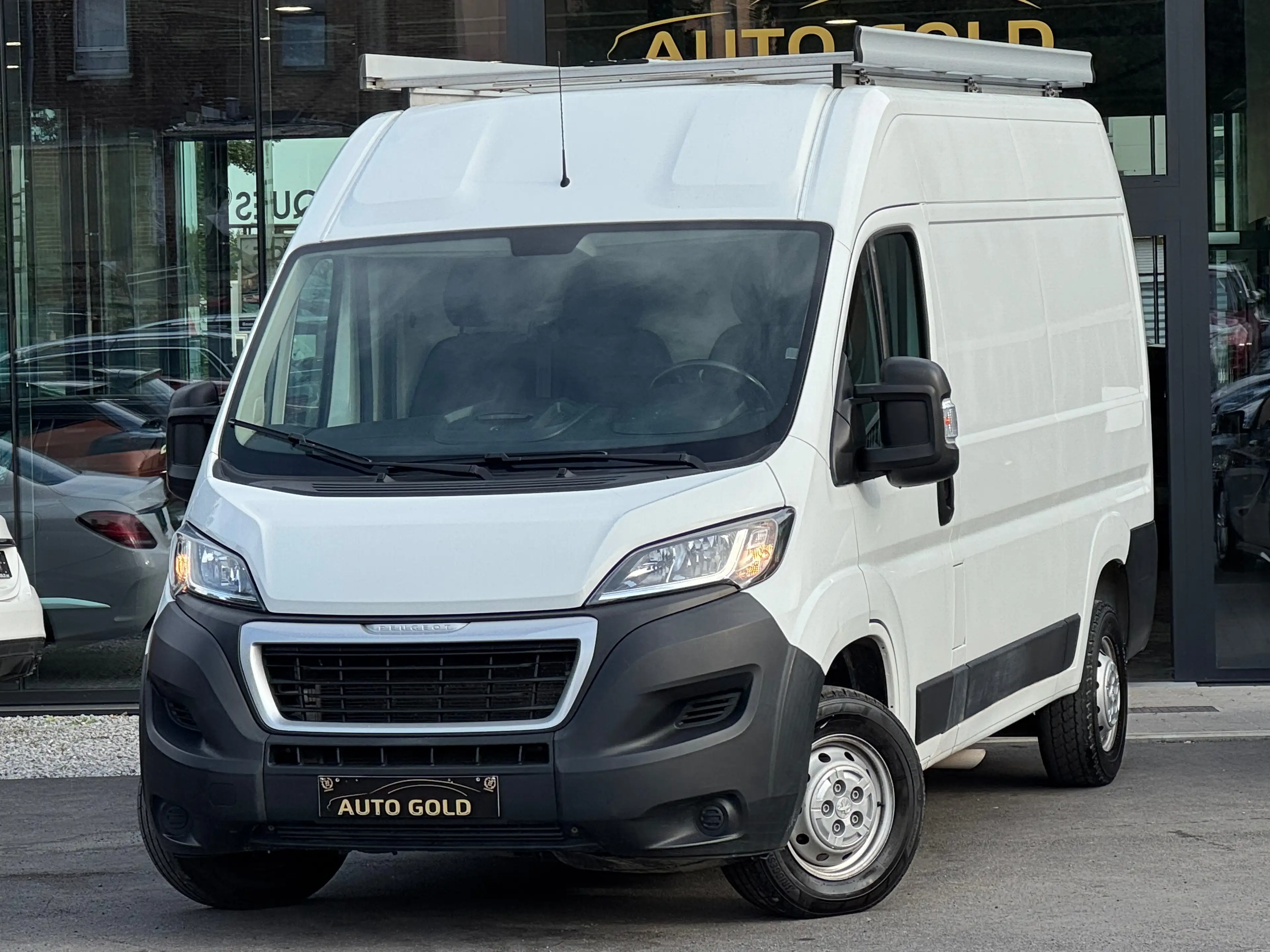 Peugeot Boxer 2.2 BlueHDi / UTILITAIRE / NAVIGATION / 1PROP CARNET