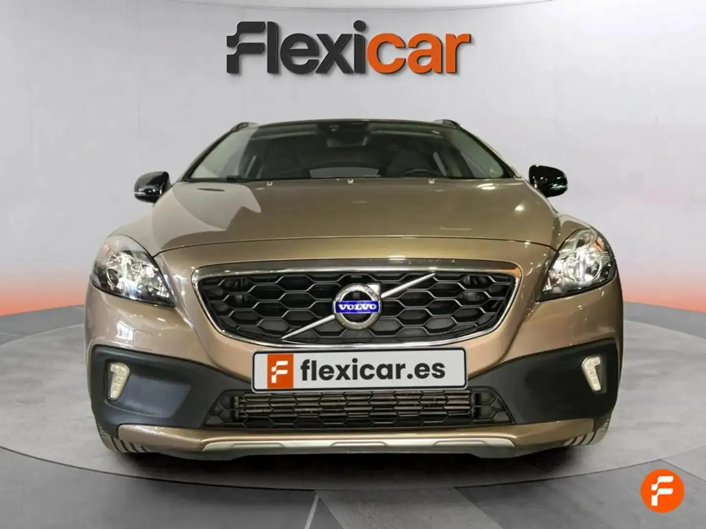 Volvo V40 2.0 D2 Kinetic Beige - 2