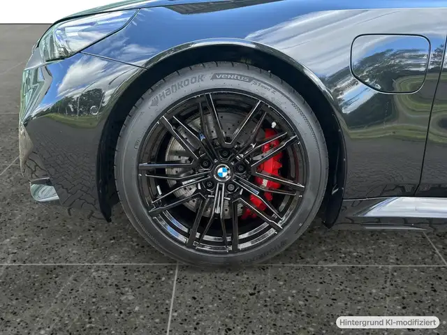 BMW M5 view 9