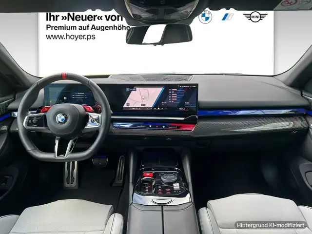 BMW M5 view 5