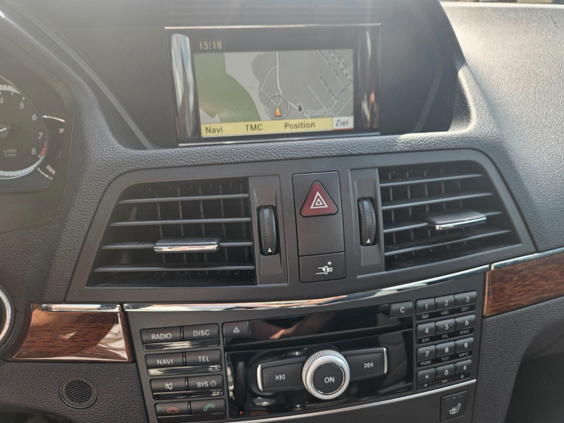 Mercedes-Benz E 200 E Coupe E 200 CGI BlueEfficiency — photo 10
