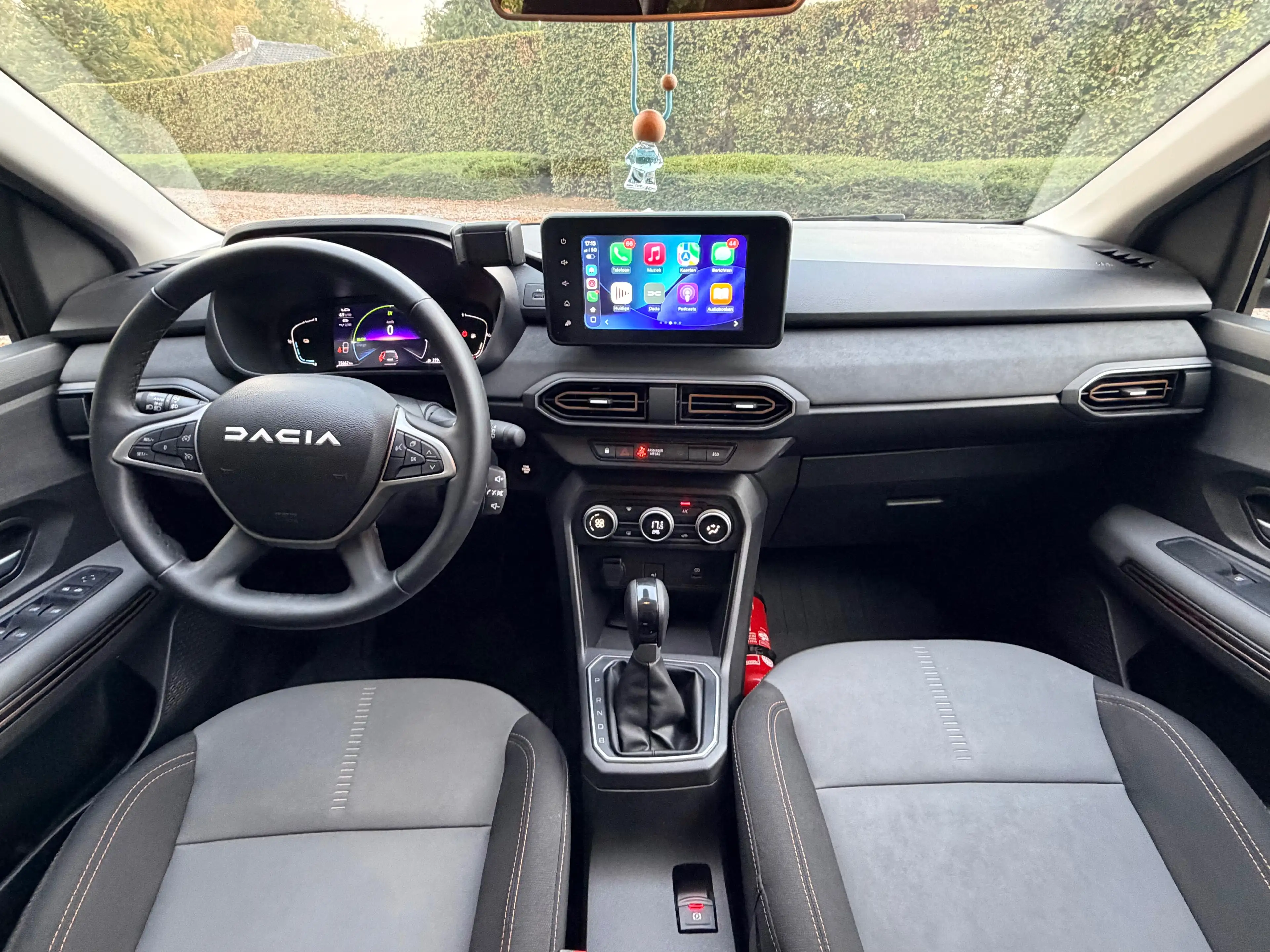 Dacia Jogger 1.6 HYBRIDE EXTREME | 140PK | AUTOMAAT | LED | CAMERA — photo 13
