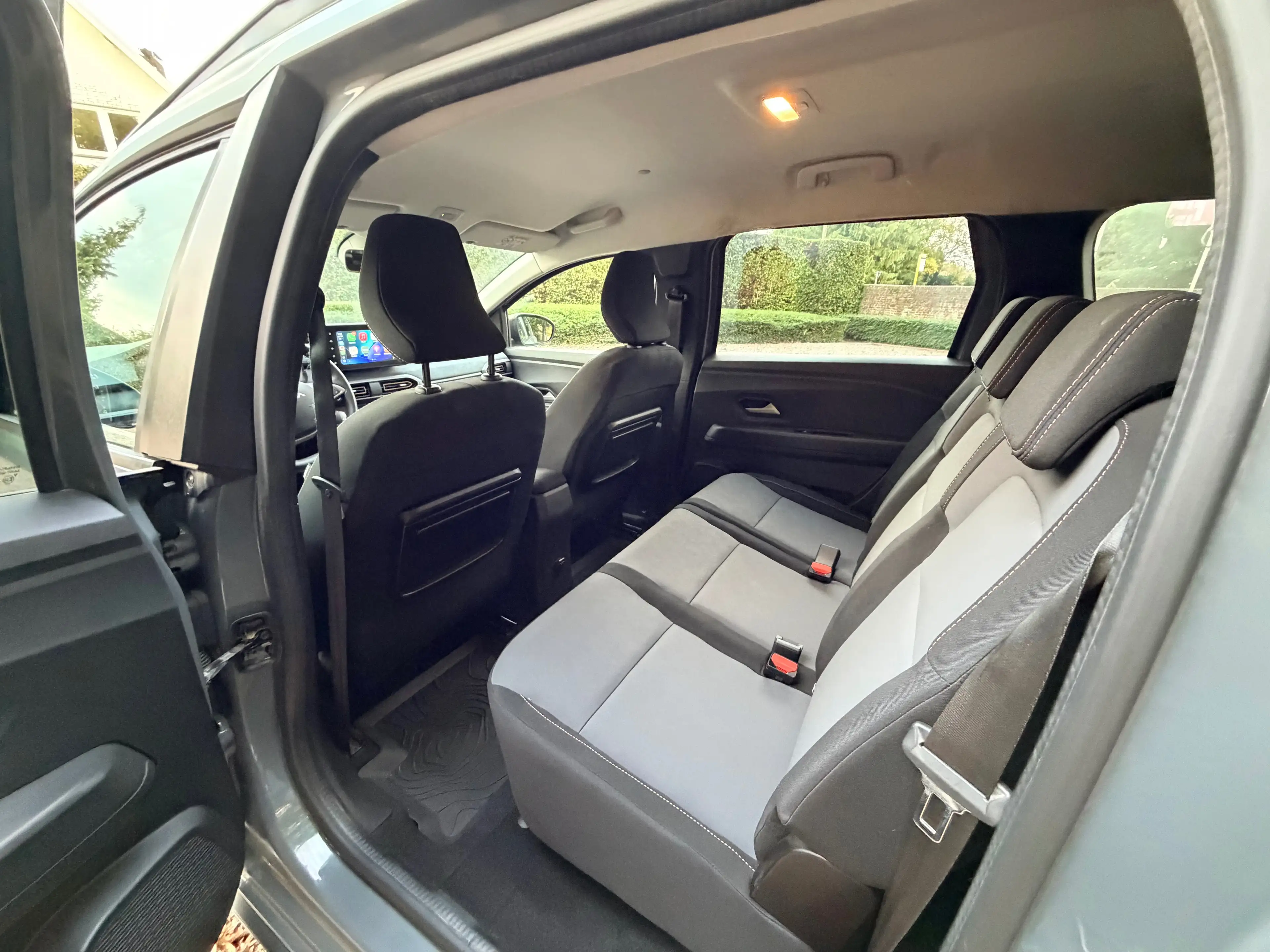 Dacia Jogger 1.6 HYBRIDE EXTREME | 140PK | AUTOMAAT | LED | CAMERA — photo 12