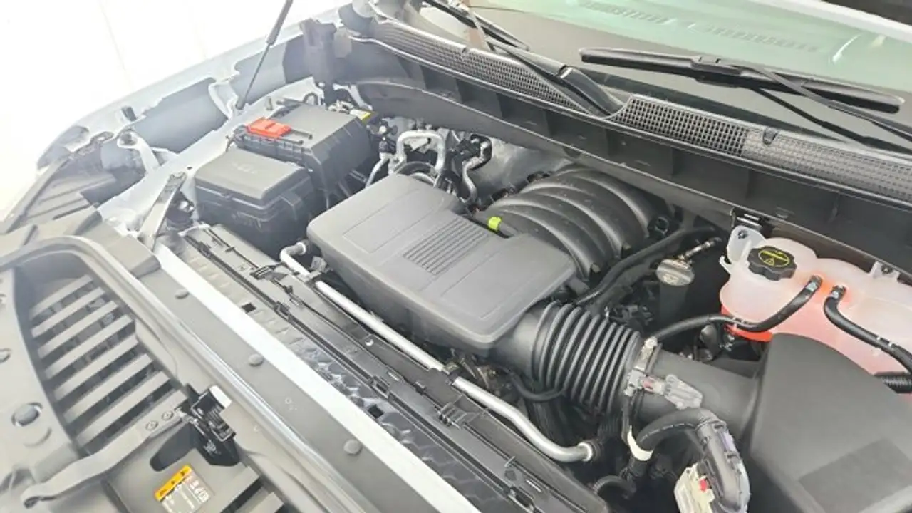 Chevrolet Silverado 1500 снимка Chevrolet Silverado 1500