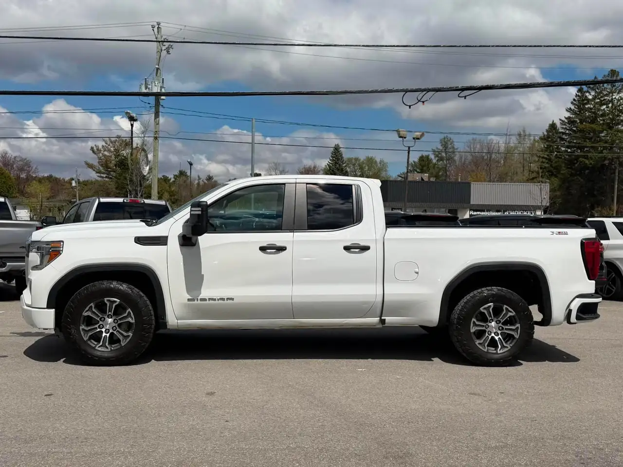 GMC Sierra 1500 снимка GMC Sierra 1500