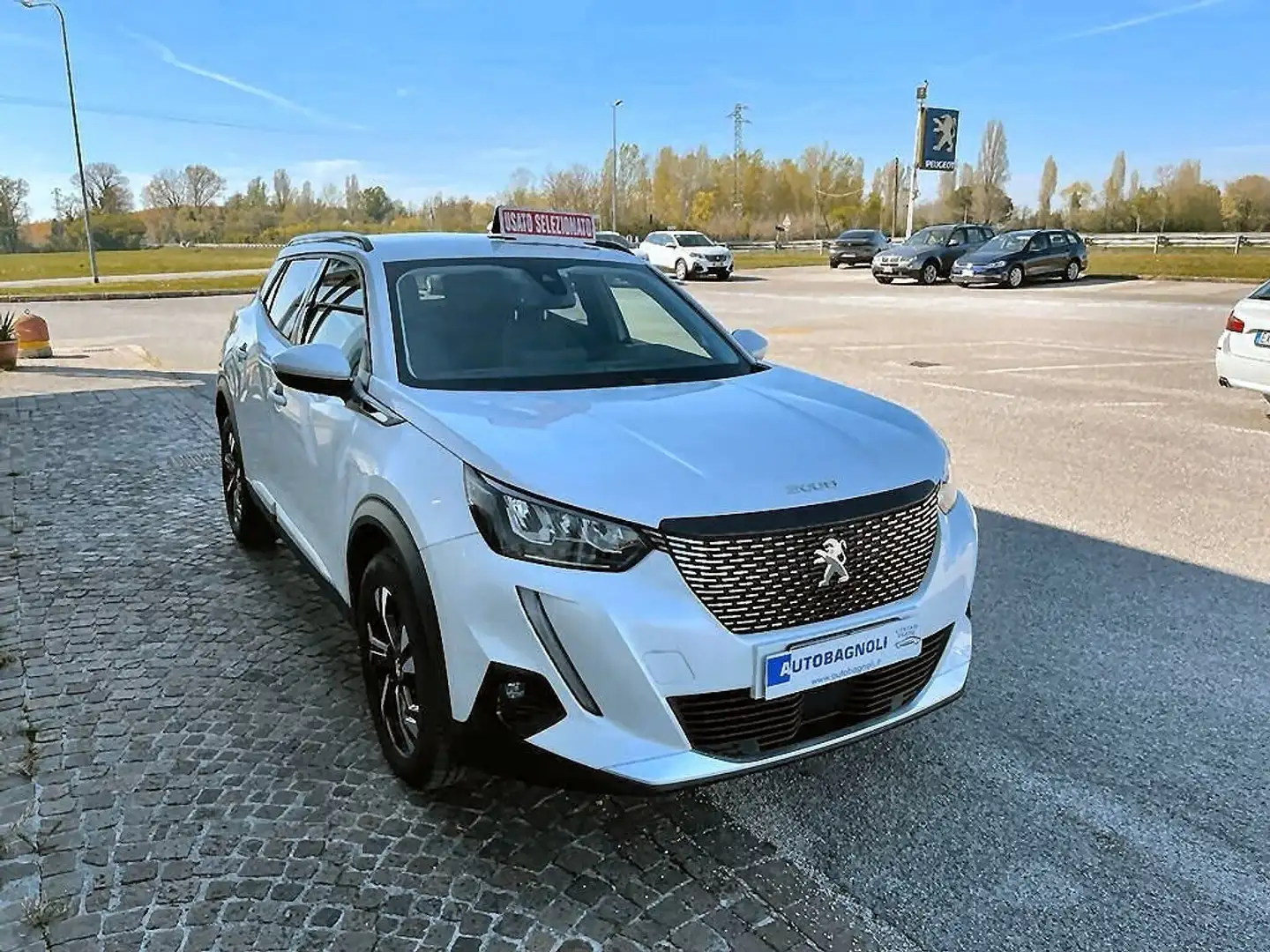 Peugeot 2008 ALLURE PACK PureTech 130 EAT8 SPOTICAR Blanc - 2