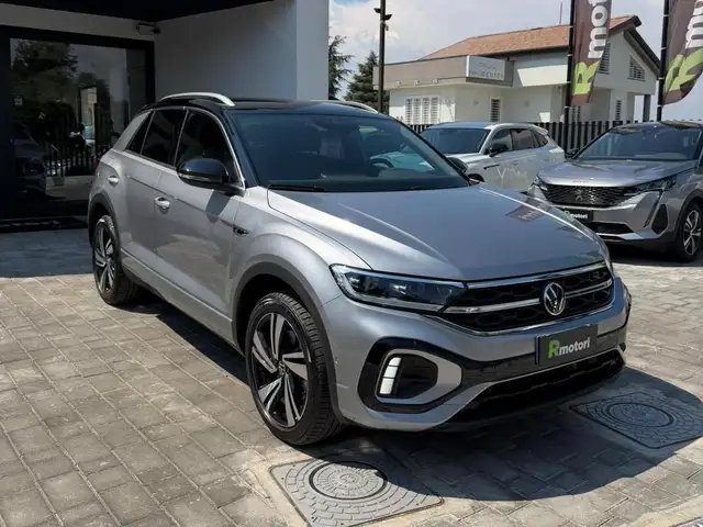 Volkswagen T-Roc main image