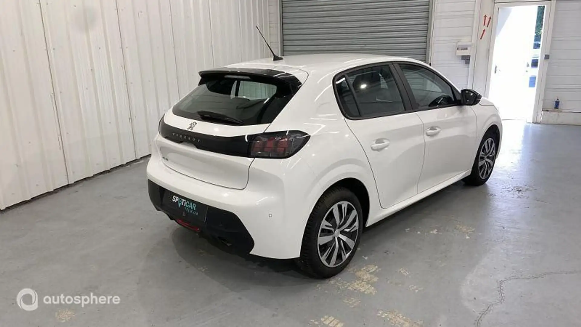 Peugeot 208 1.2 PureTech 100ch S\u0026S Active Pack - 2