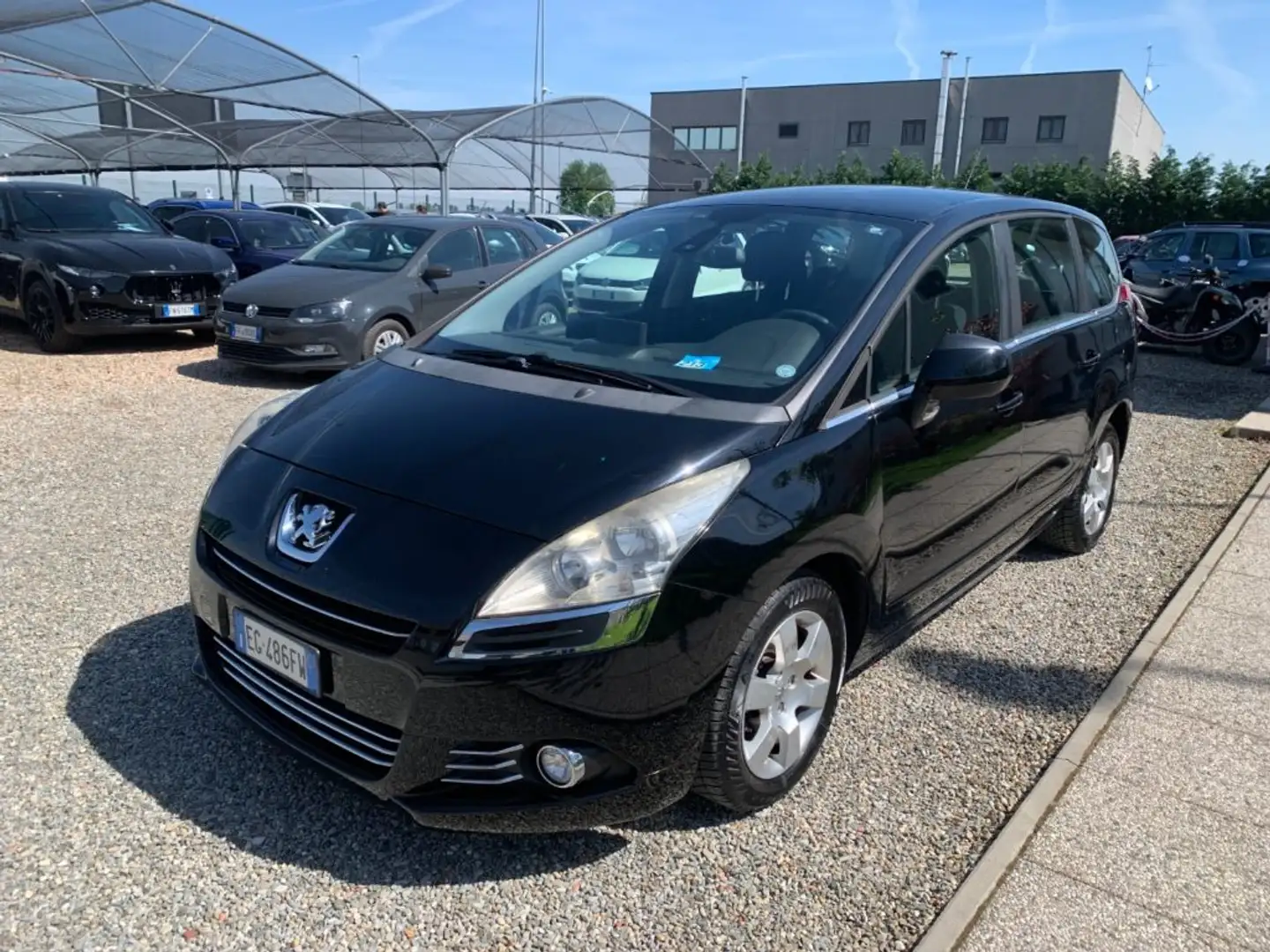 Peugeot 5008 1.6 HDi 112CV Business Nero - 1