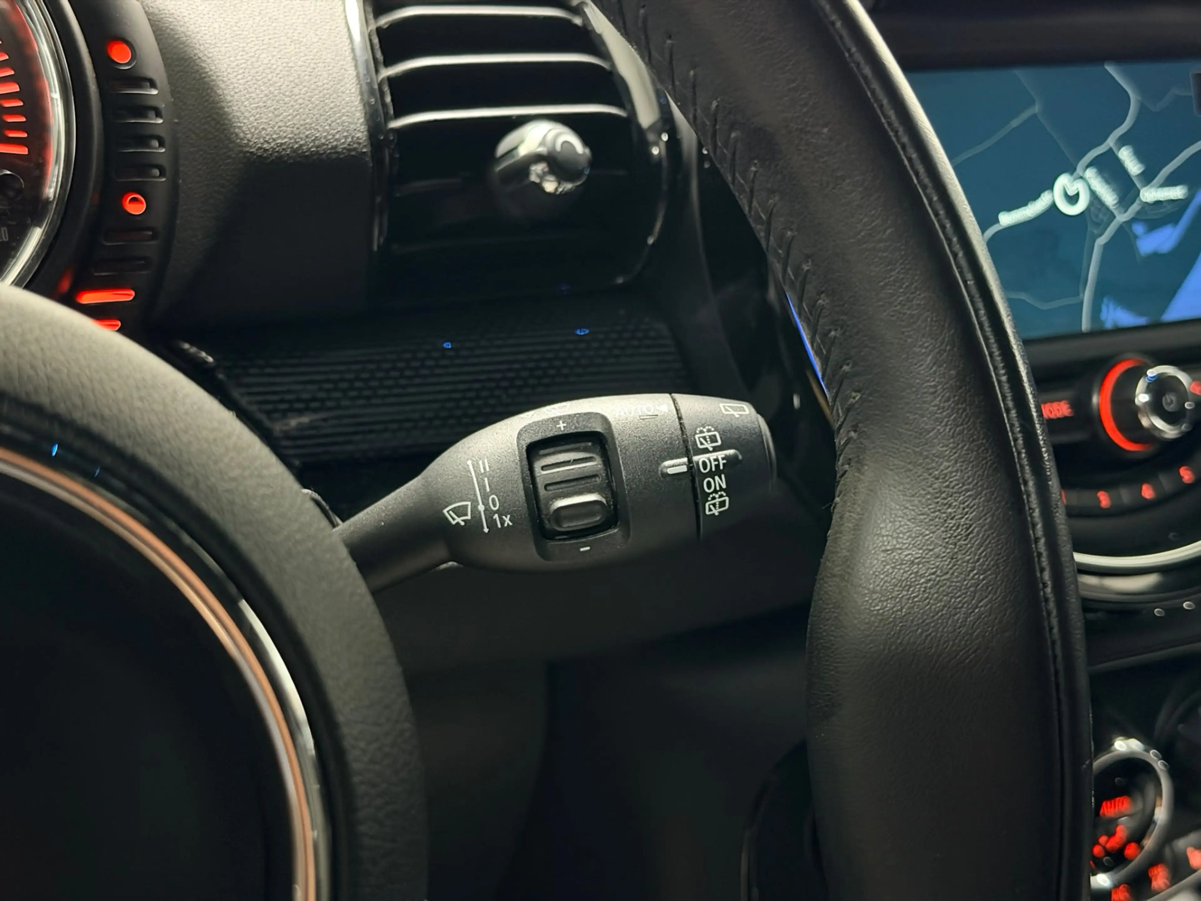 MINI Cooper S Clubman 2.0 Chili Serious Business | NAVI | STOELVERWARMIN — photo 37