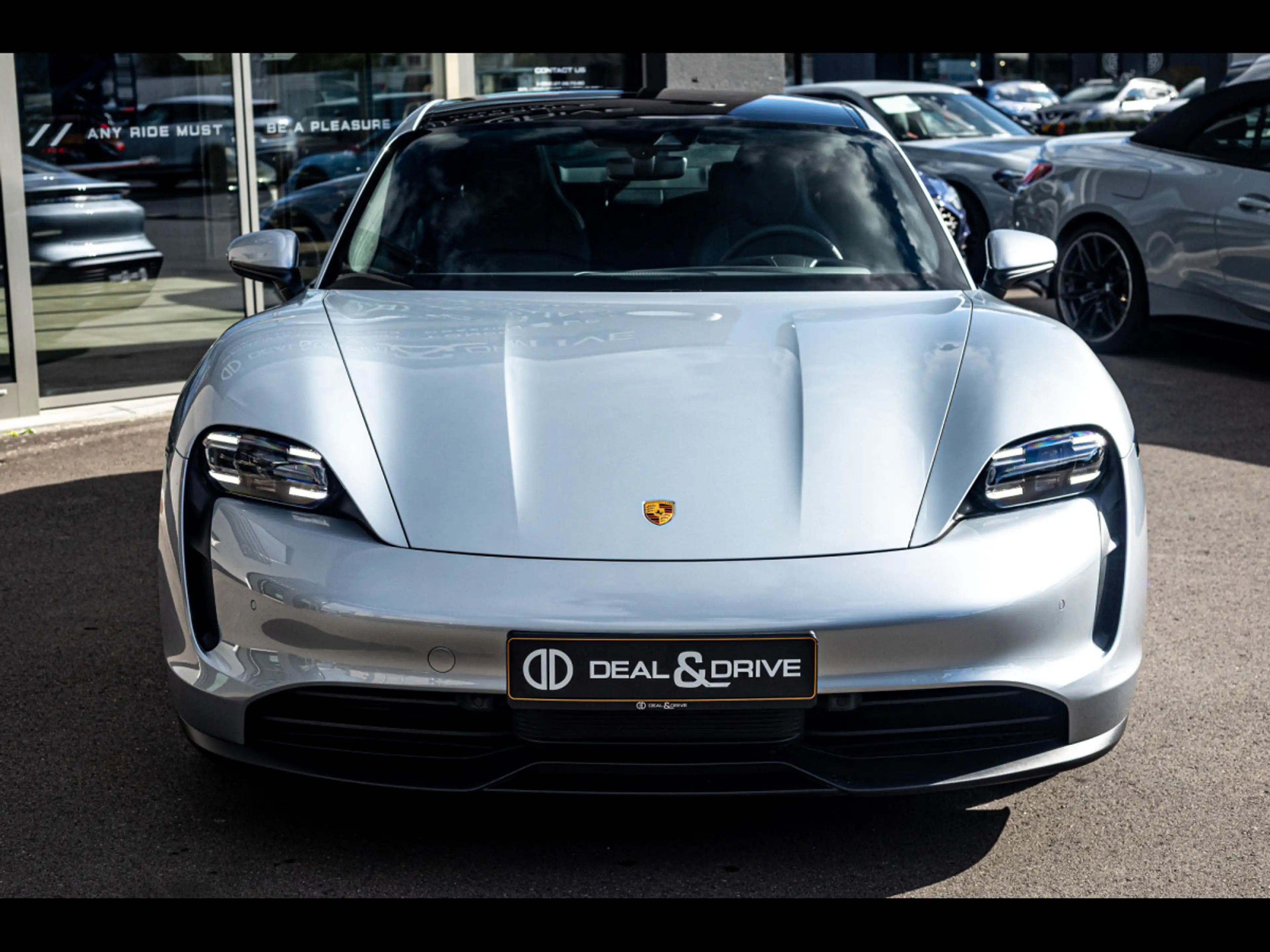 Porsche Taycan 408 CH°DOLOMITE GREY°PANO°22' TAYCAN TURBO WHEELS — photo 4