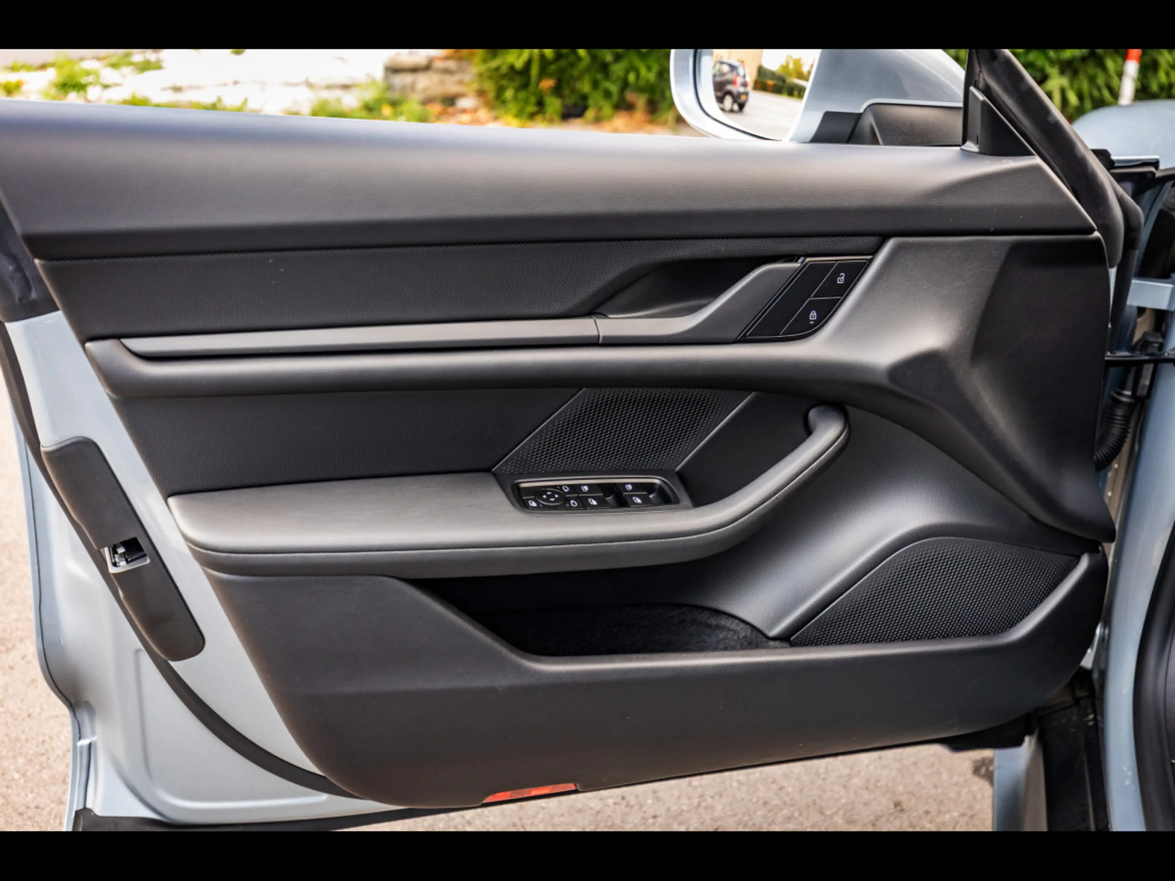 Porsche Taycan 408 CH°DOLOMITE GREY°PANO°22' TAYCAN TURBO WHEELS — photo 9