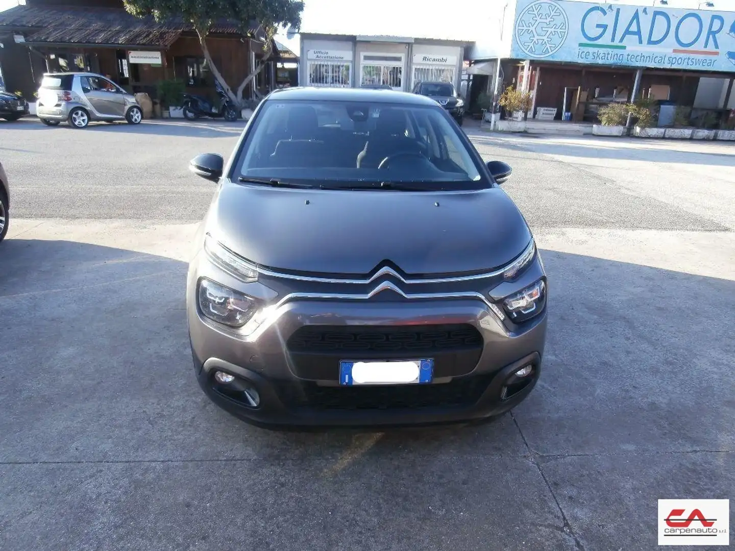 Citroen C3 1.2 puretech Shine s&s 83cv neopatentati my20 Gris - 1