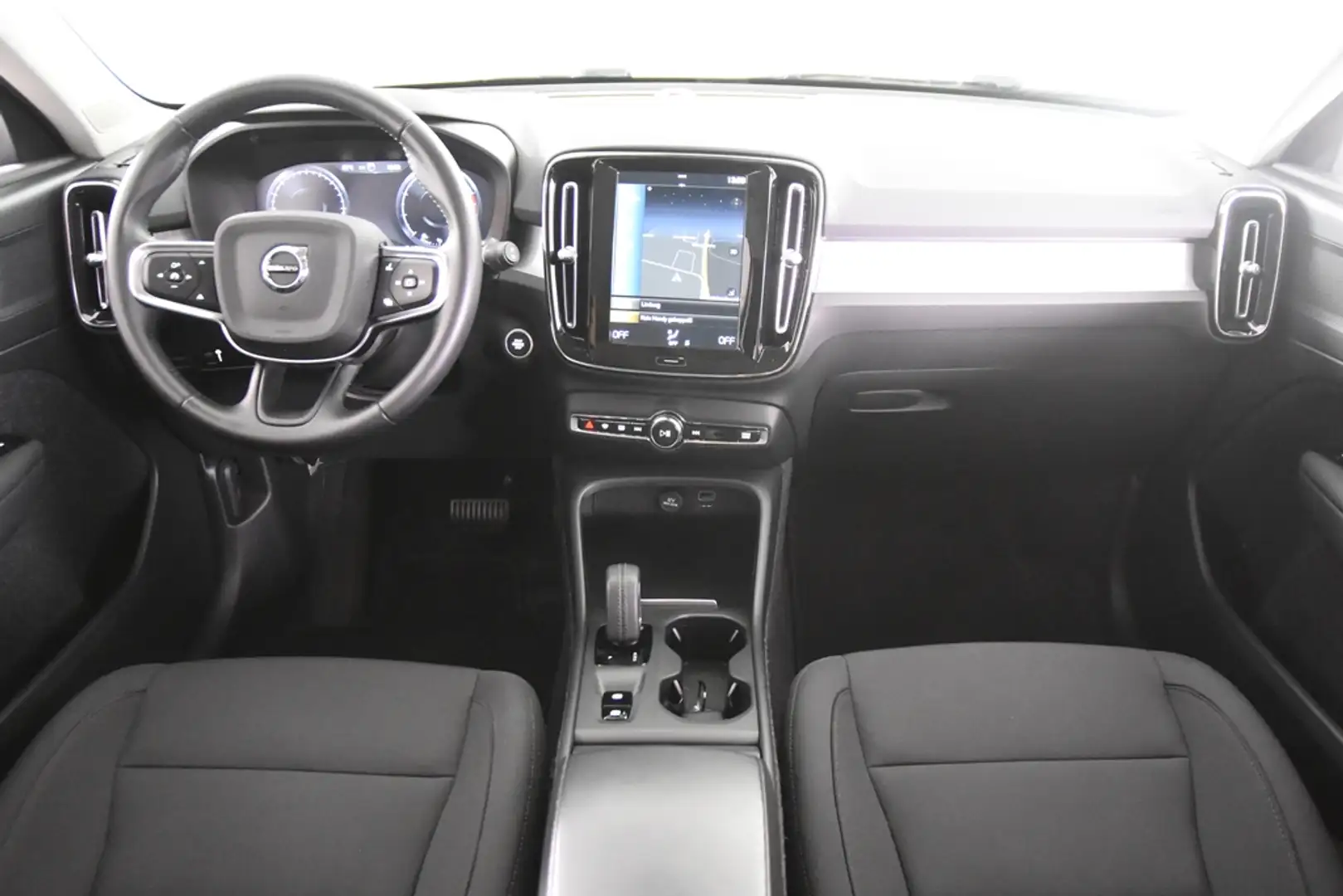 Volvo XC40 1.5 T3 Momentum Pro *1ste Eigenaar*R-Design*Naviga Negro - 2