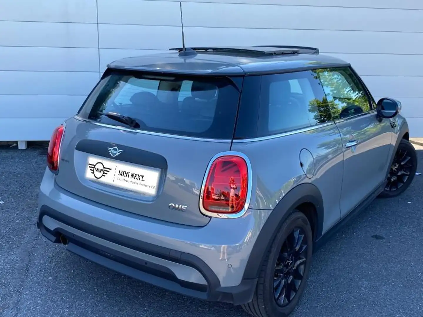 MINI One One 102ch Edition Camden BVA7 Gris - 2