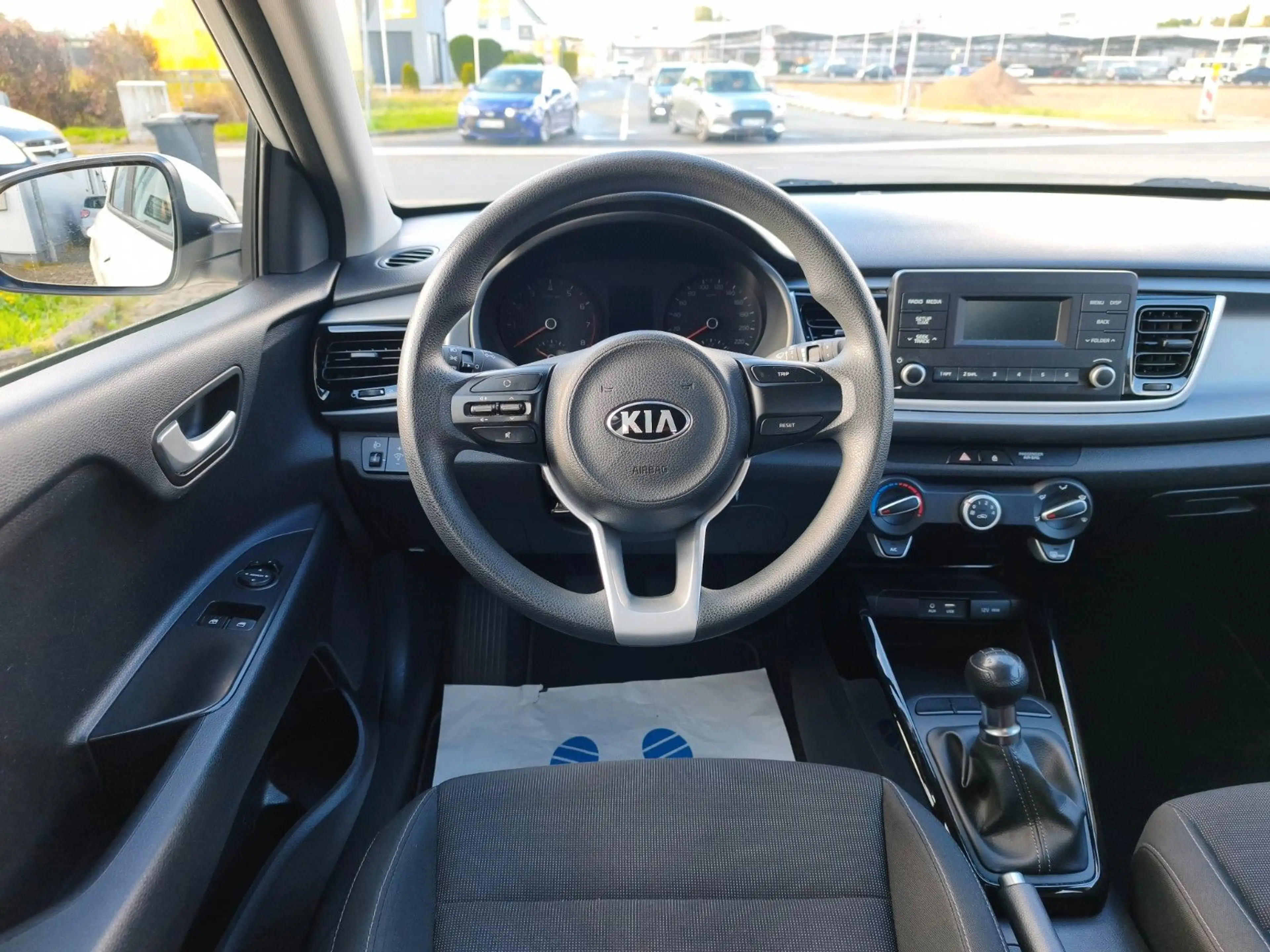 Kia Rio Edition 7 — photo 10