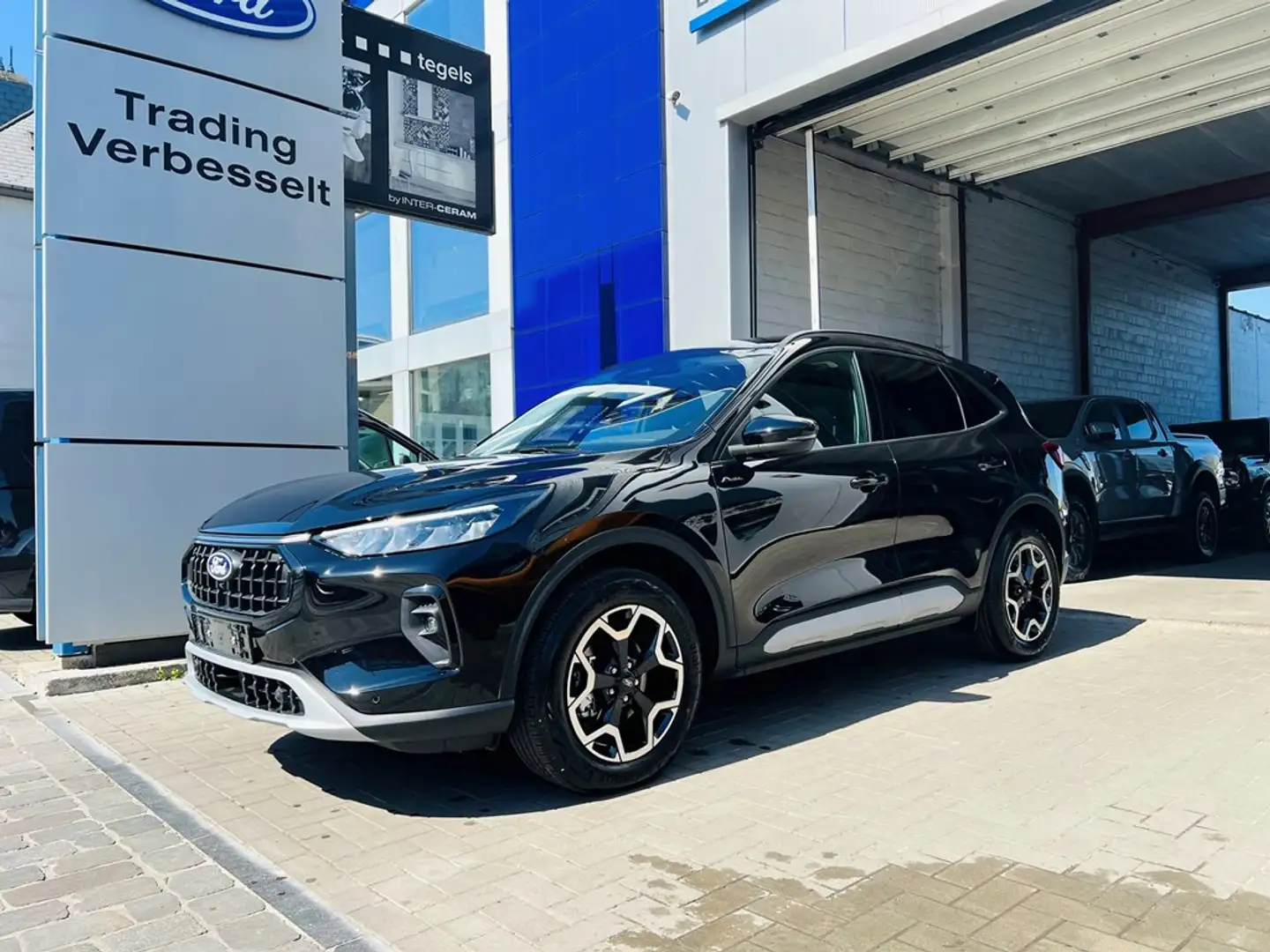 Ford Kuga 2.5 FHEV / Active / Winter Pack Noir - 1