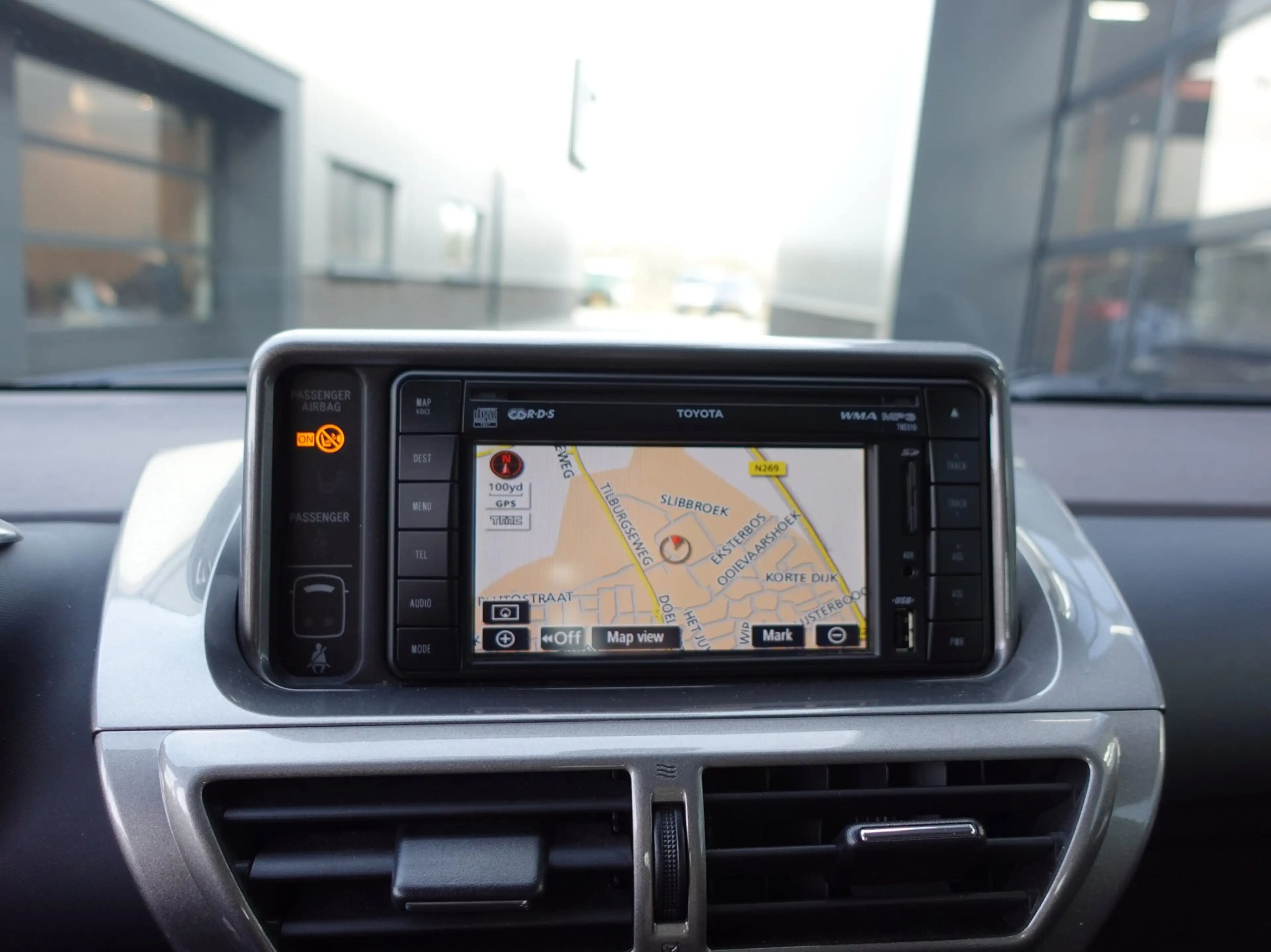Toyota iQ 1.0 VVTi Executive (Navigatie,Keyless entry,Climat — photo 8