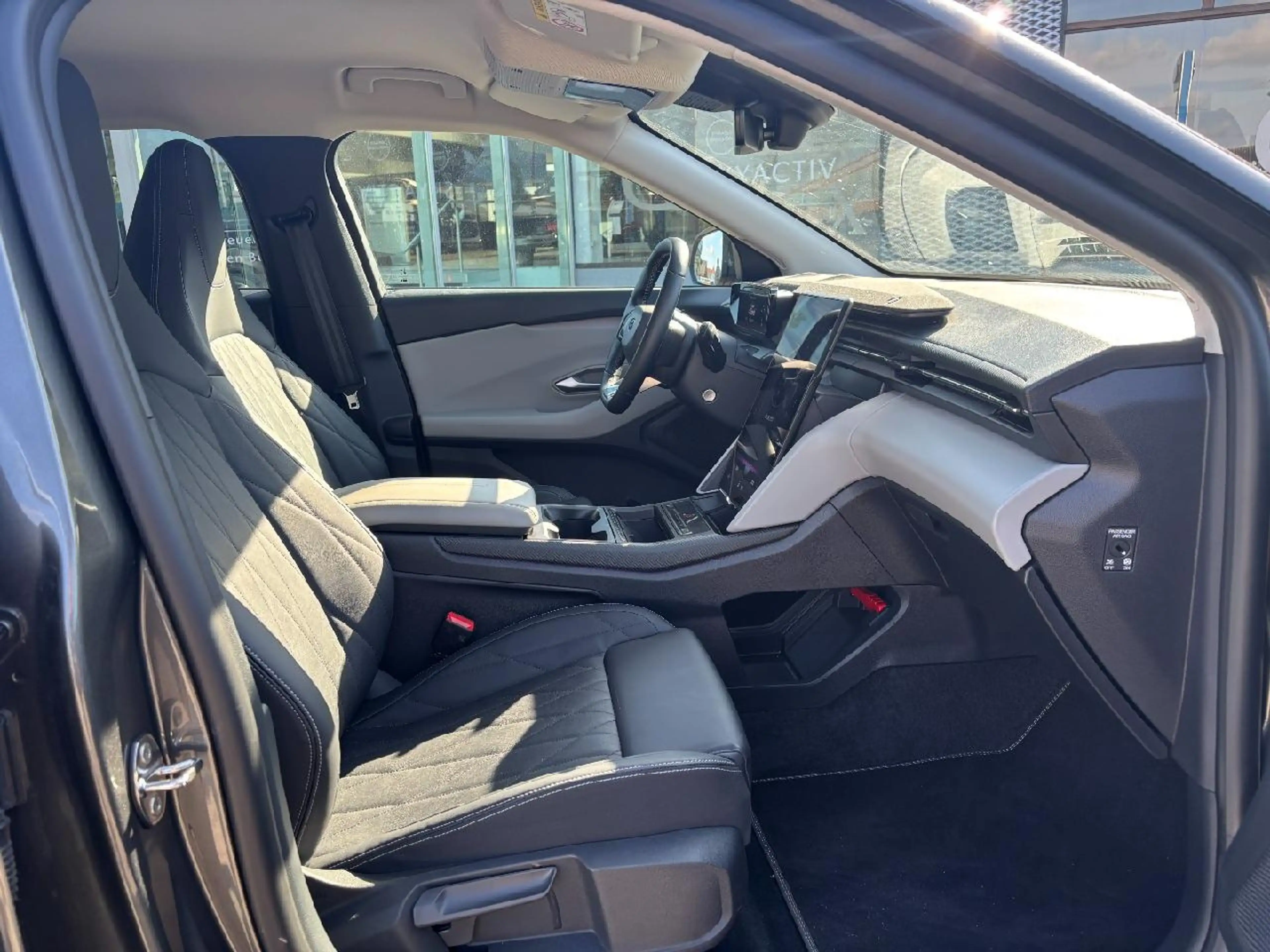 Ford Explorer Premium AWD Kamera/Wärmepumpe — photo 7