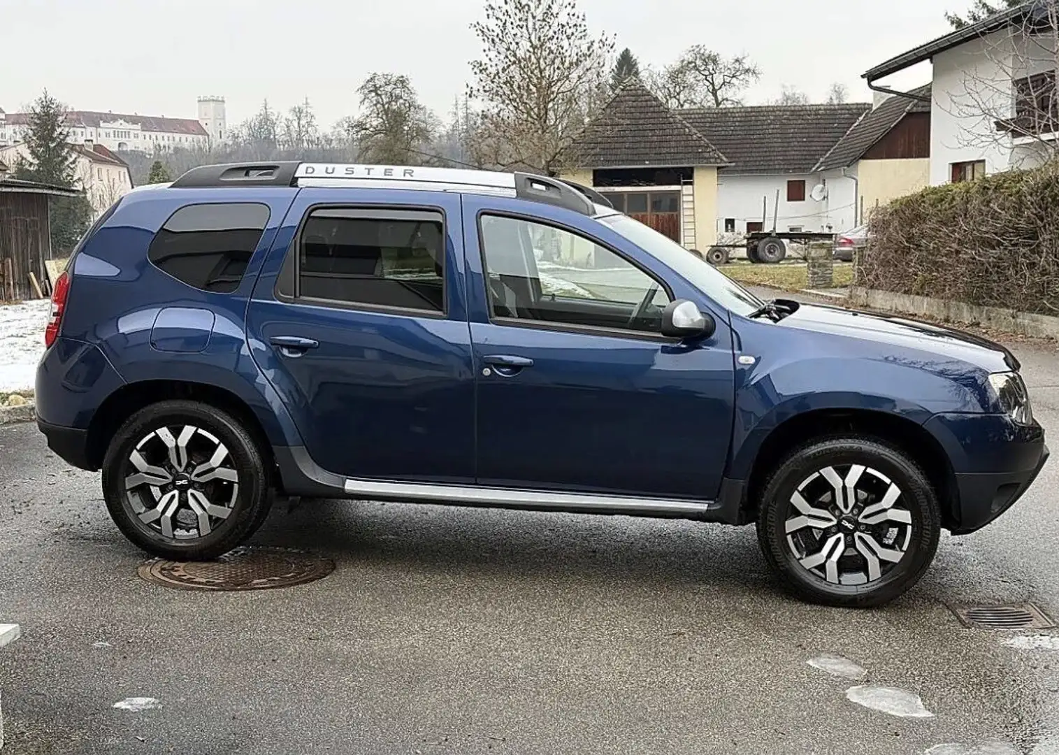 Dacia Duster dCi 110 FAP 4x2 Urban Explorer - 2
