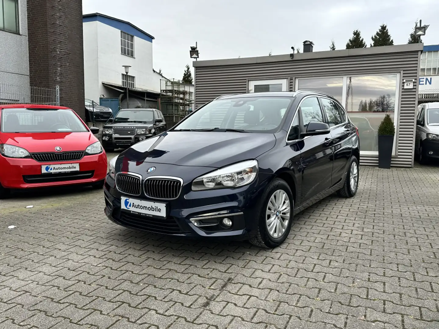 BMW 218 Luxury Line - 1
